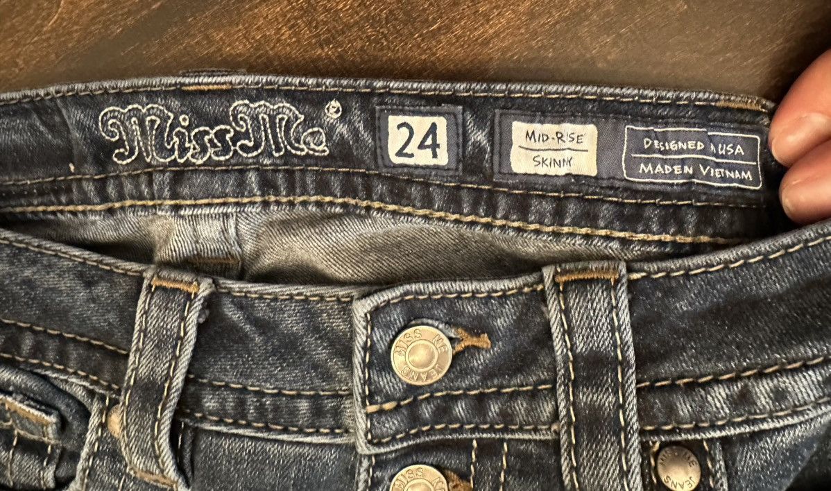 Miss Me Miss Me Mid-Rise Skinny Jeans-Size 24 (Measures 25x28) Size 25" / US 0 / IT 36 - 7 Thumbnail