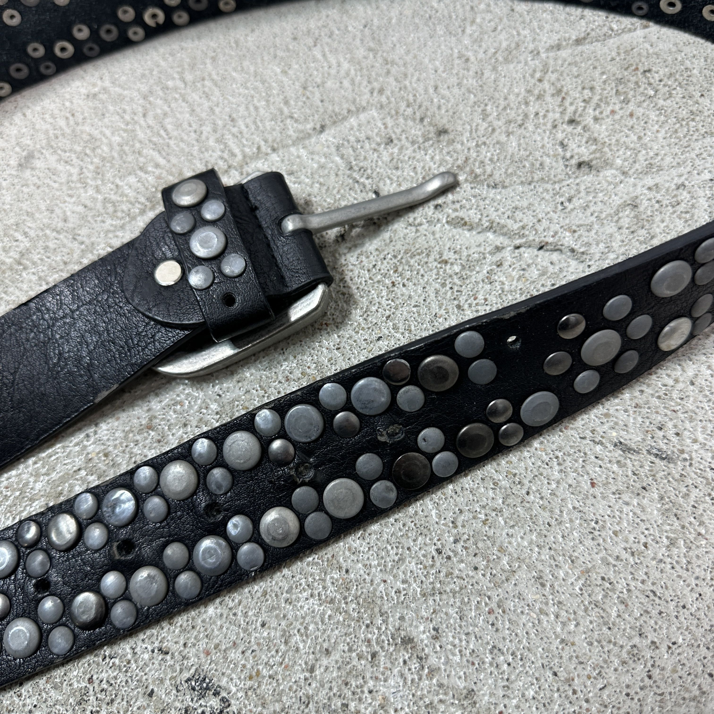 Vintage Vintage Avant Garde Leather Studded Grunge Belt Y2K Size ONE SIZE - 5 Thumbnail