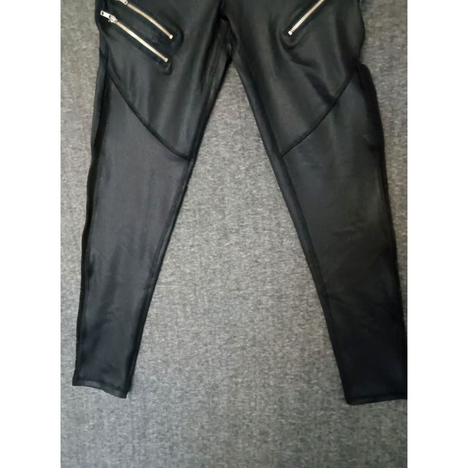 Vintage Sleek and sexy Faux Leather Zipper Style Leggings Leggings Size S Petite Black Cat Black Panther 80s 90s NYC Party Sexy Womens Leggings Size 28" / US 6 / IT 42 - 7 Thumbnail