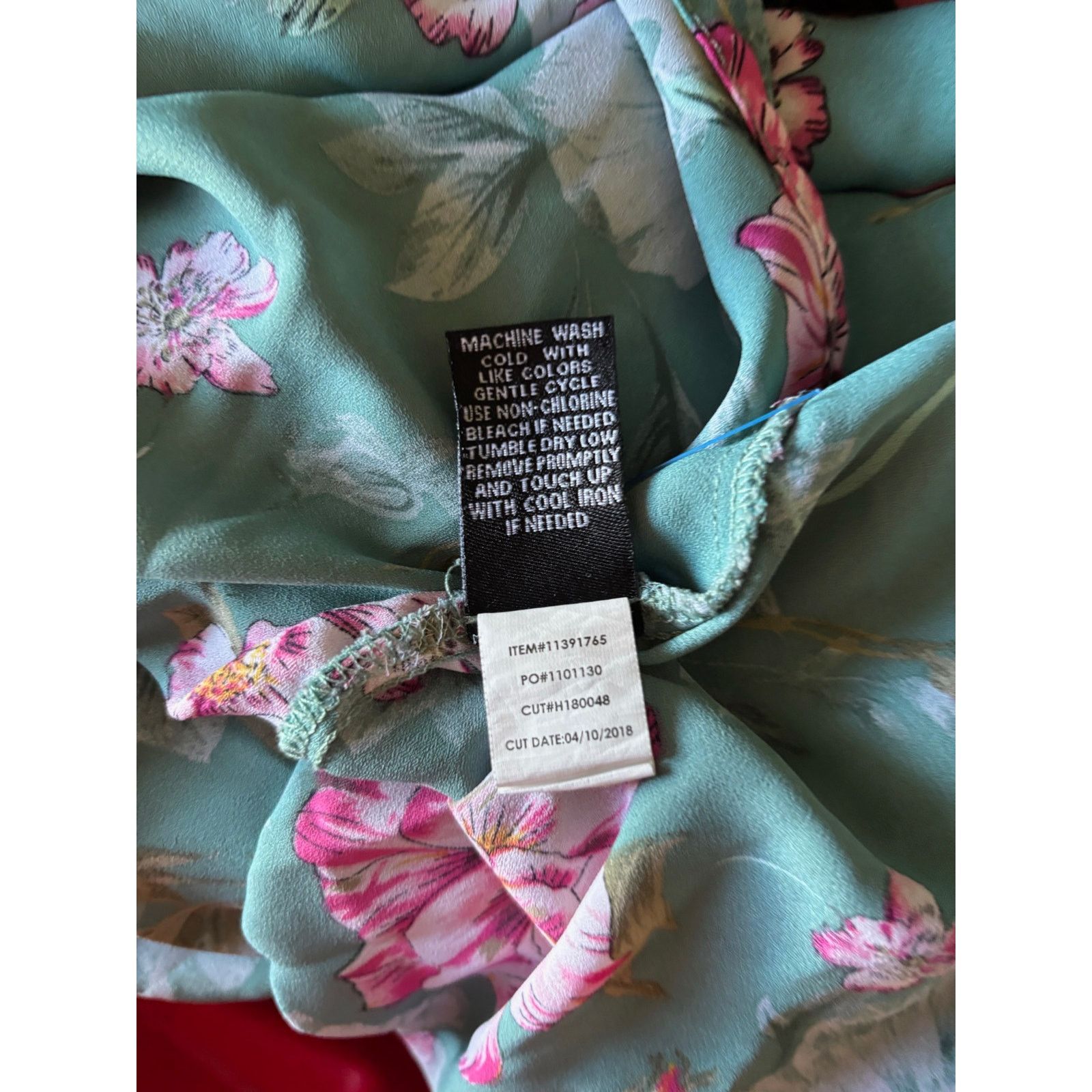 Other Torrid Georgette Keyhole Blouse Size 2 2X Green Floral Size XXL / US 16-18 / IT 52-54 - 8 Thumbnail