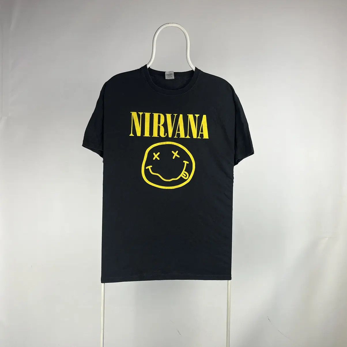 Nirvana Nirvana Tshirt smile tee rock band size Large Size US L / EU 52-54 / 3 - 1 Thumbnail