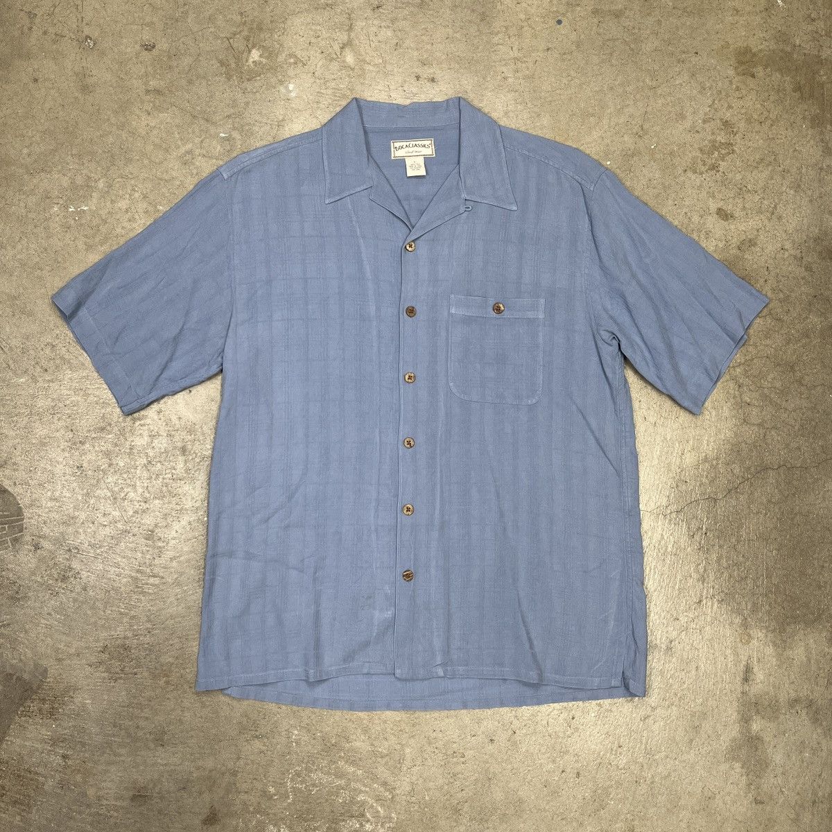 Vintage Vintage Silk Camp Collar Short Sleeve Button Shirt Old Money Size US L / EU 52-54 / 3 - 1 Thumbnail