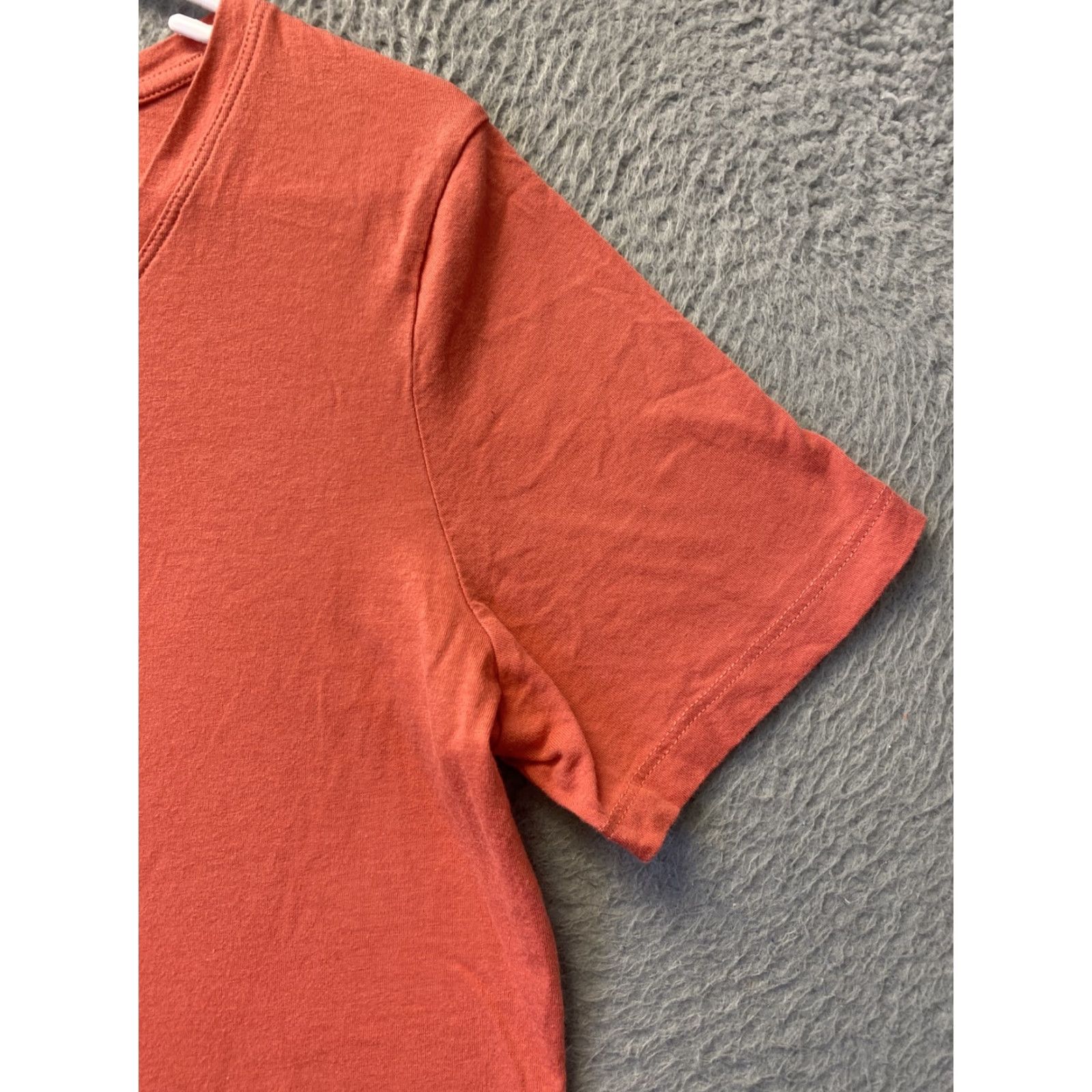 Eddie Bauer Eddie Bauer T-Shirt Womens S V-Neck Short Sleeve Pullover Coral 108-57 Regular Size Small Women Shirt Size S / US 4 / IT 40 - 3 Thumbnail