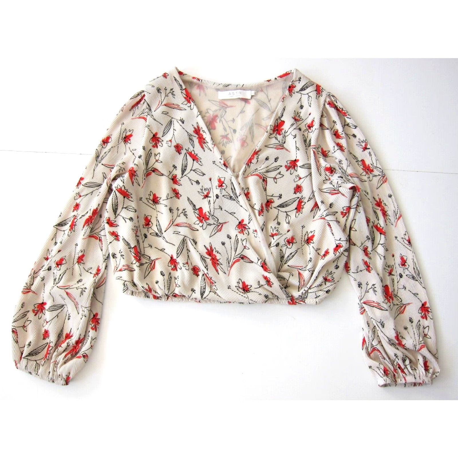 ASTR The Label VINTAGE ASTR The Label Ivory Black Red Floral Long Sleeve V-Neck Peasant Blouse Large Size L / US 10 / IT 46 - 2 Thumbnail