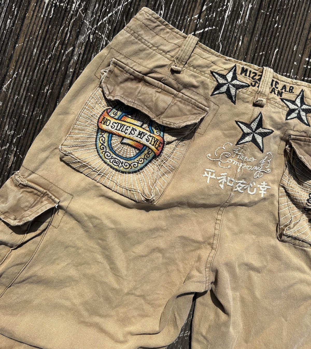 Christian Audigier × Ed Hardy × Japanese Brand Minute Mirth X Ed Hardy Cargo Shorts Size US 38 / EU 54 - 3 Thumbnail