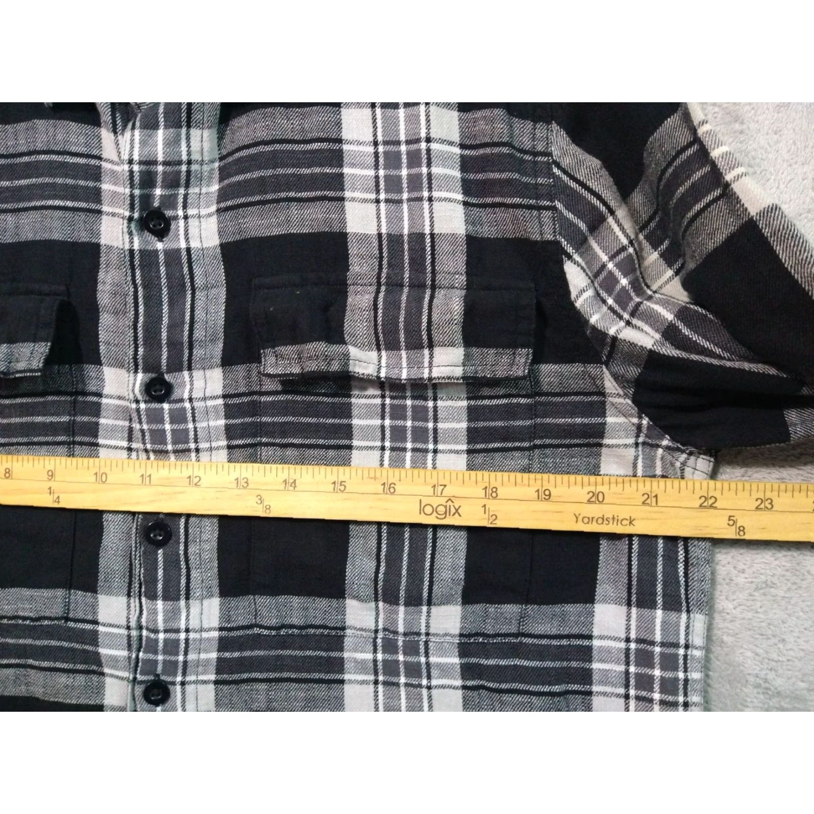 American Eagle Outfitters American Eagle Outfitters Shirt Mens Medium Gray Plaid Flannel Button-Down Cotton Size US M / EU 48-50 / 2 - 5 Thumbnail