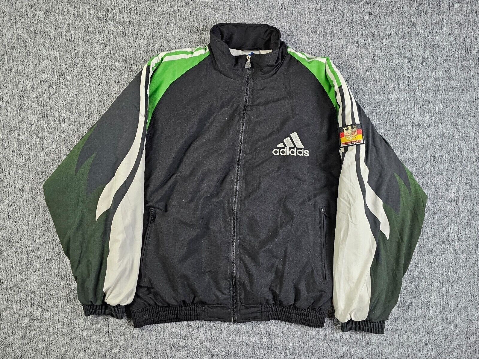 Adidas Vintage 1995 Adidas Germany DSV Padded Ski Puffer Jacket M Size US M / EU 48-50 / 2 - 1 Thumbnail