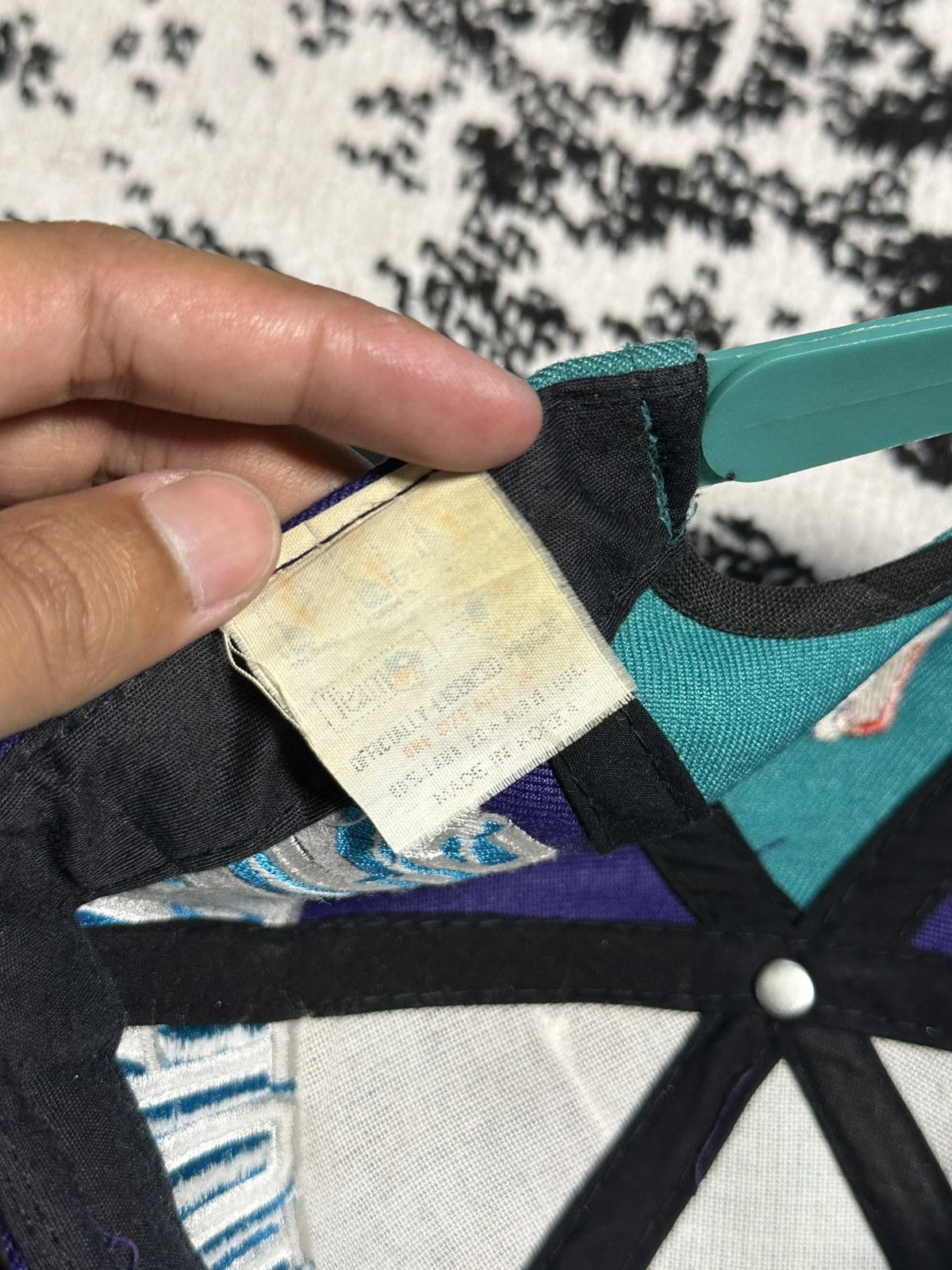 Vintage Vintage Charlotte Hornets 90s Colombian Hat Moster Logo Size ONE SIZE - 8 Thumbnail
