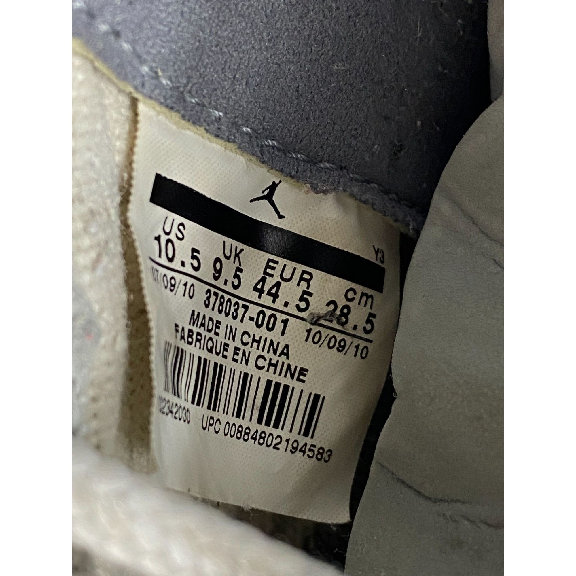 Jordan Brand Air Jordan 11 Retro Cool Grey (2010) 378037-001 Size 10.5 US Size US 10.5 / EU 43-44 - 7 Thumbnail