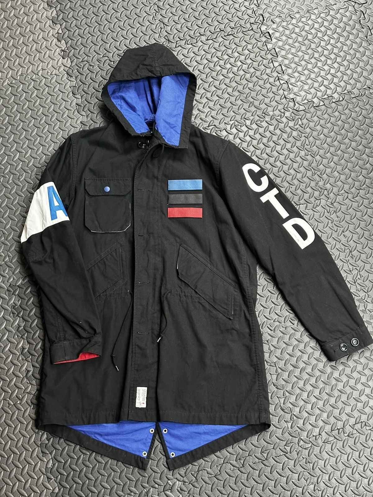 Kazuki Kuraishi Kazuki Kuraishi x Cali Thornhill Dewitt coat “found dead” Size US S / EU 44-46 / 1 - 1 Thumbnail