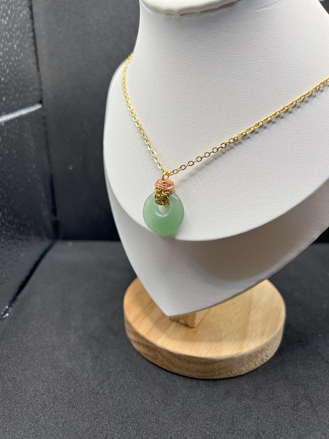 Jewelry Green Jade Gold Chain Necklace Size ONE SIZE - 2 Thumbnail