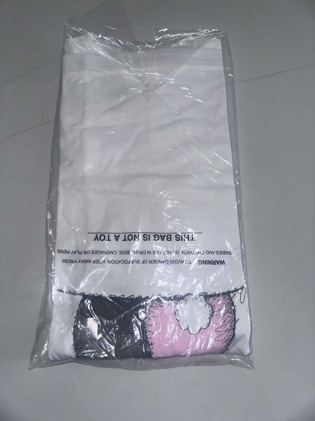 Andy Warhol × Kaws × Uniqlo KAWS x UNIQLO x ANDY WARHOL TEE WHITE SIZE LARGE Size US L / EU 52-54 / 3 - 4 Thumbnail