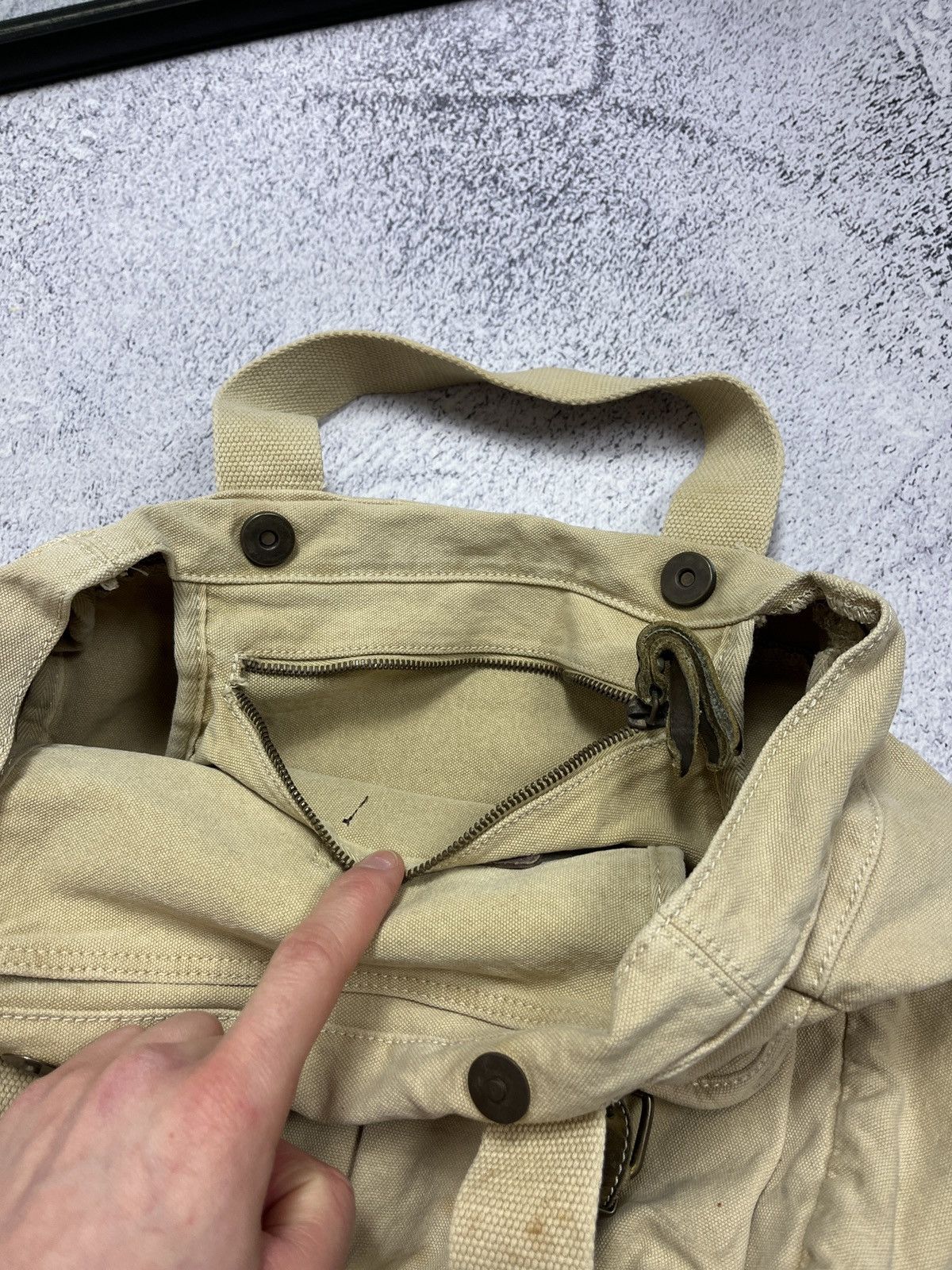 Vintage Vintage Timberland Military Distressed Messenger Hand Bag Size ONE SIZE - 10 Thumbnail