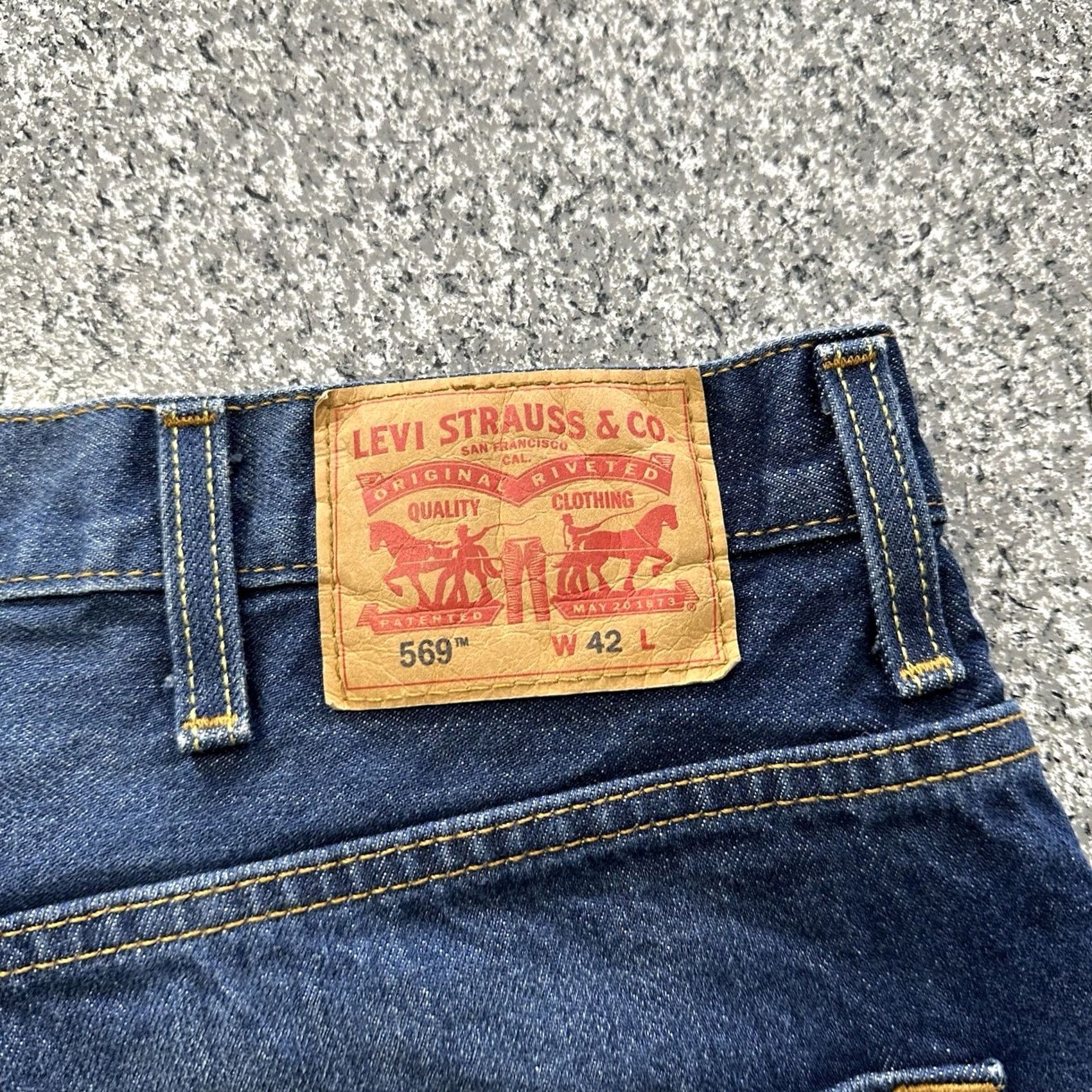 Levi's Levi's 569 Jean Shorts Mens 42 Loose Denim Medium Wash 10" Inseam, 5-Pocket, Zip Closure, Relaxed Fit, Blue Denim Shorts Mens 42 Size US 36 / EU 52 - 3 Thumbnail