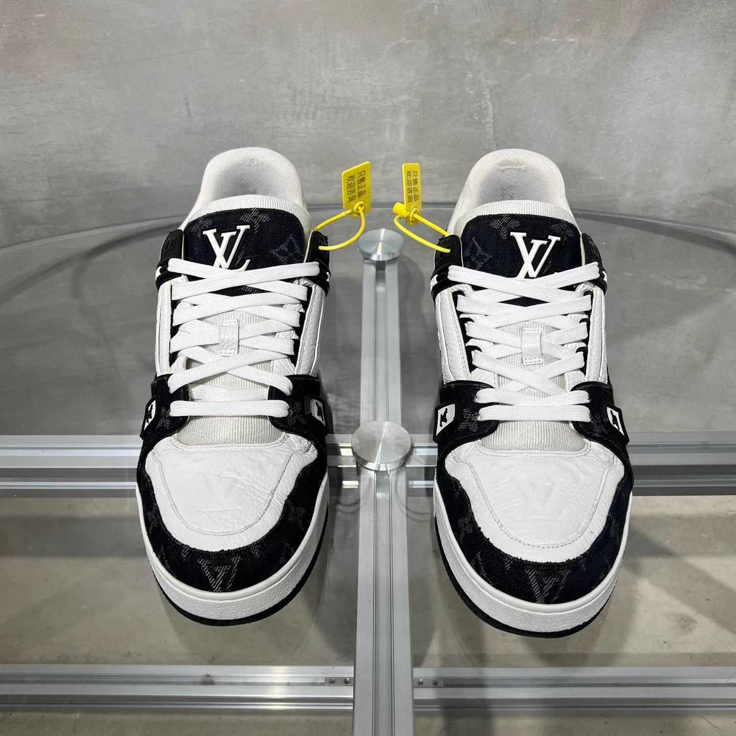 Louis Vuitton LV Trainer Black/White Denim UK9 43 Size US 10 / EU 43 - 1 Thumbnail