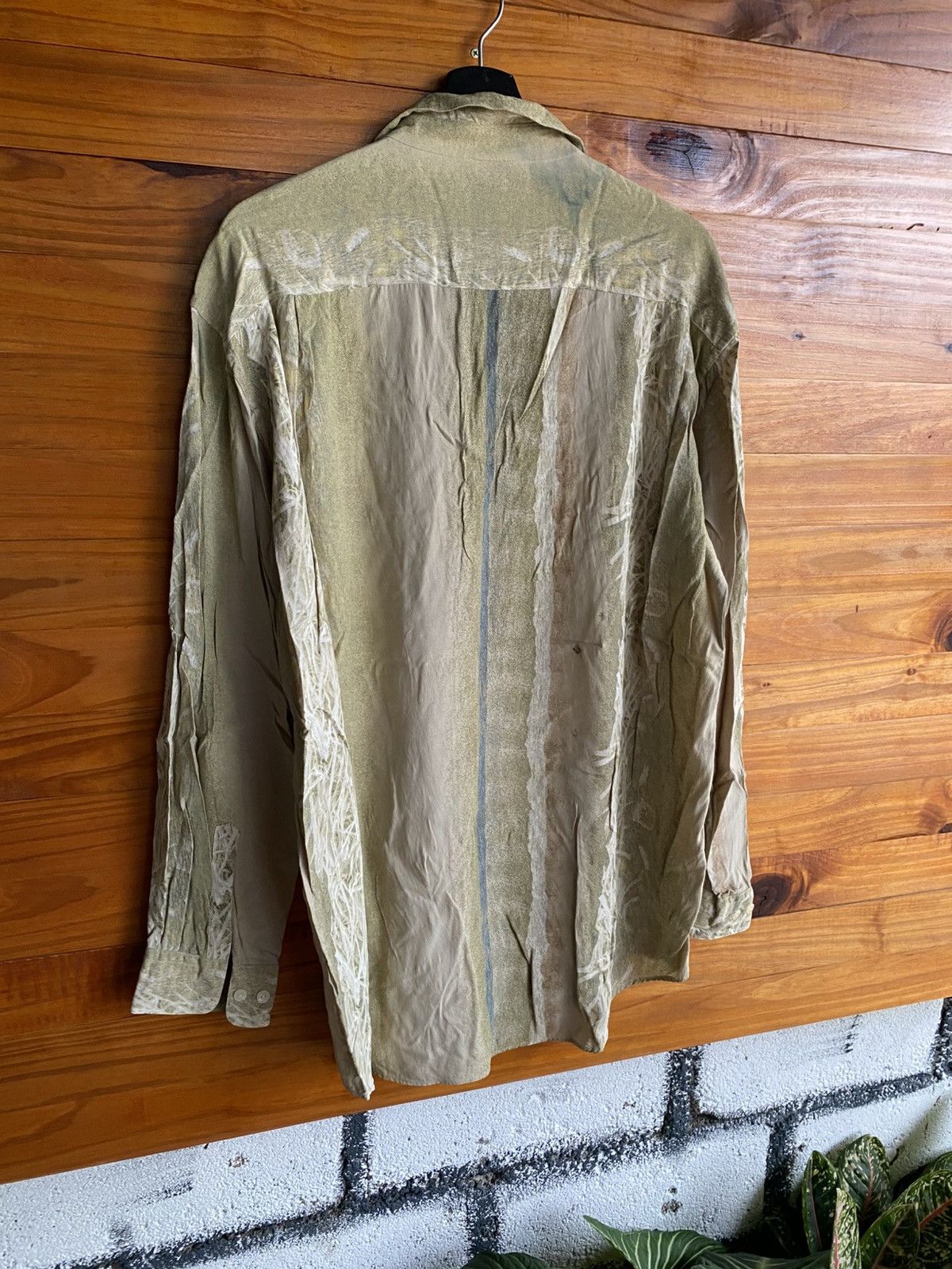 Mario Valentino Vintage Mario Valentino Abstract Sheer Button-Up Shirt Beige Size US L / EU 52-54 / 3 - 9 Thumbnail