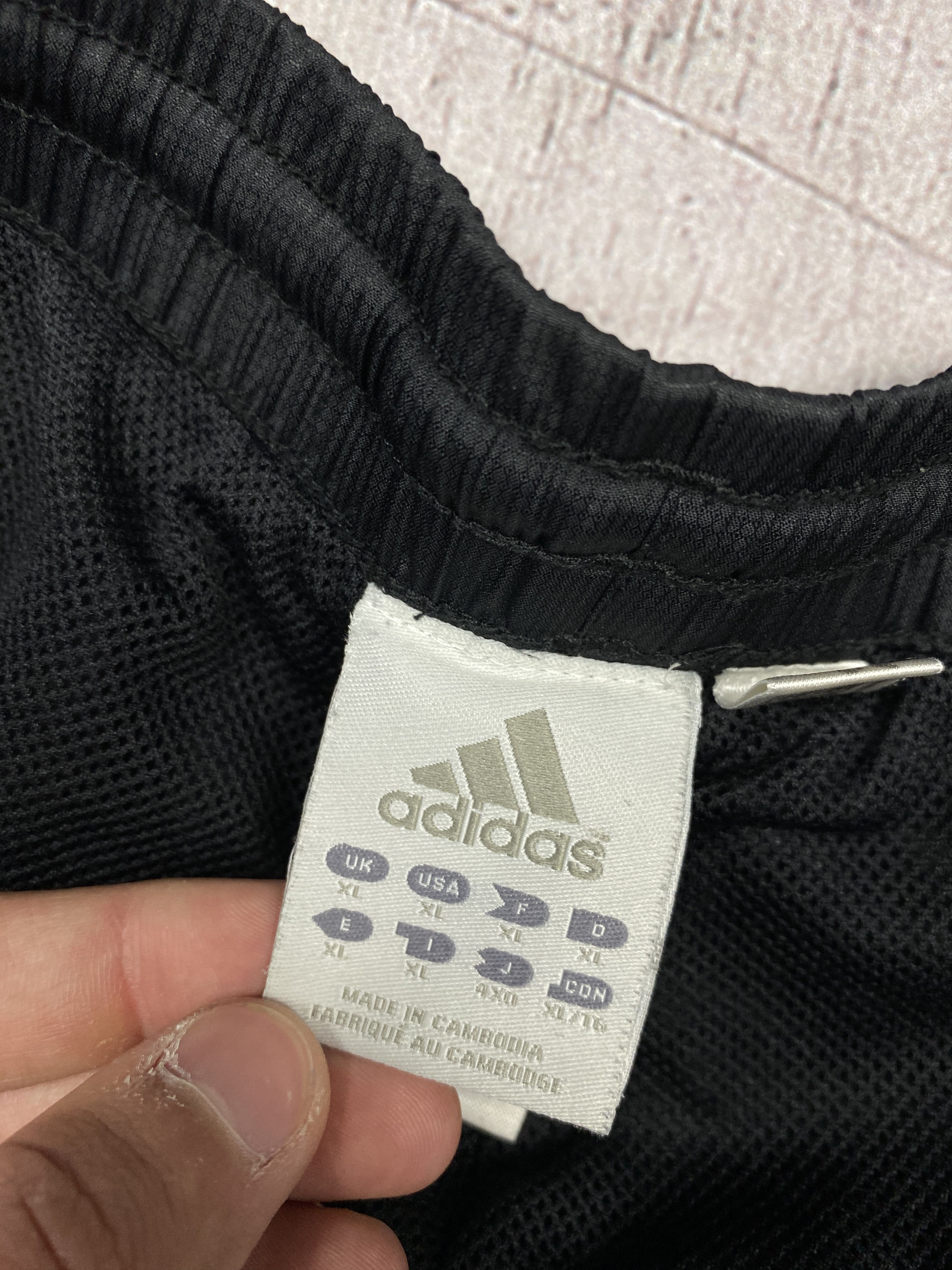 Adidas × Vintage Adidas Vintage nylon baggy parachute pants Size US 36 / EU 52 - 4 Thumbnail