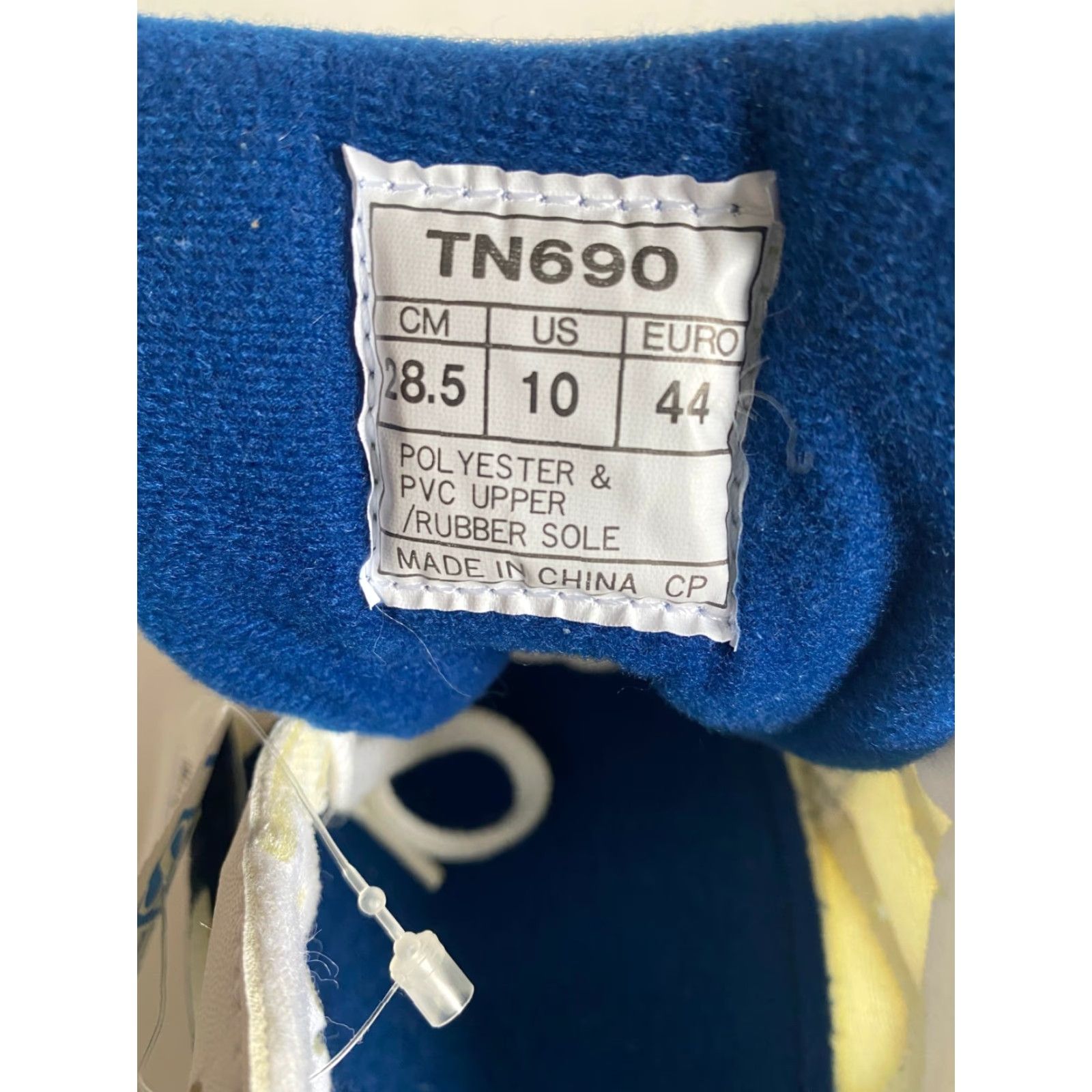 Asics NOS ASICS Gel TN690 Run 1 White Navy Sneaker Mens 10 90s Vintage Shoes Gel TN690 Run Size US 10 / EU 43 - 7 Thumbnail