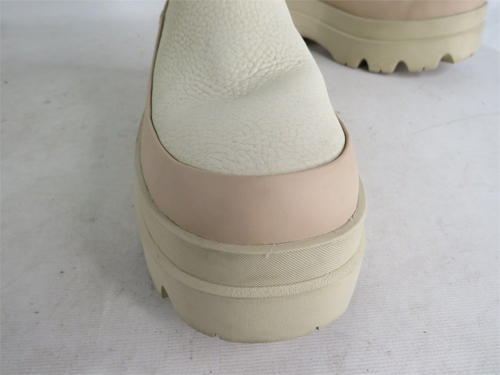 Ugg UGG SEA SALT BRISBANE CHELSEA WATERPROOF PLATFORMBOOTS 9 Size US 9 / IT 39 - 16 Thumbnail