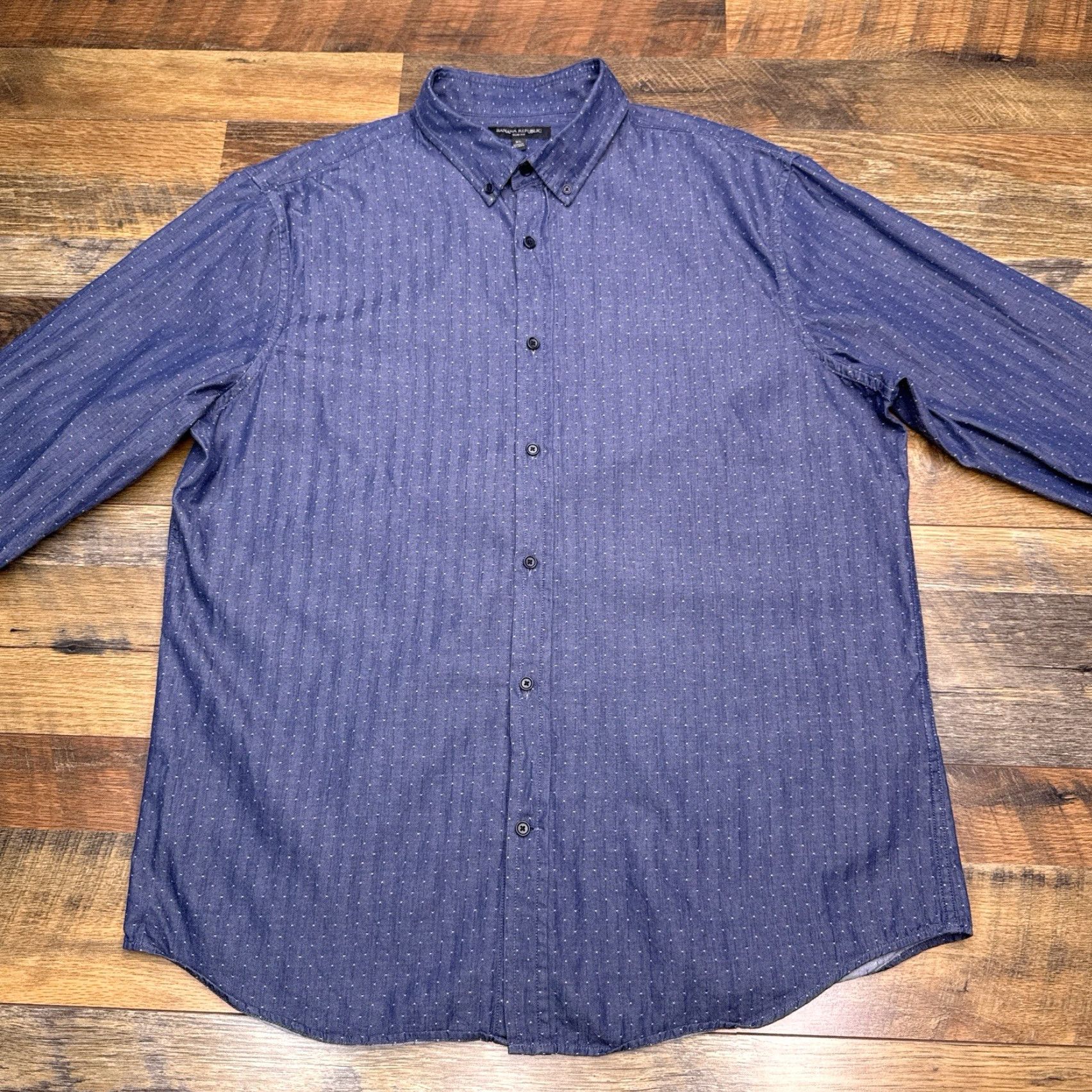 Banana Republic Banana Republic Slim Fit Shirt Mens XL Blue Chambray Button-Up Size US XL / EU 56 / 4 - 3 Thumbnail