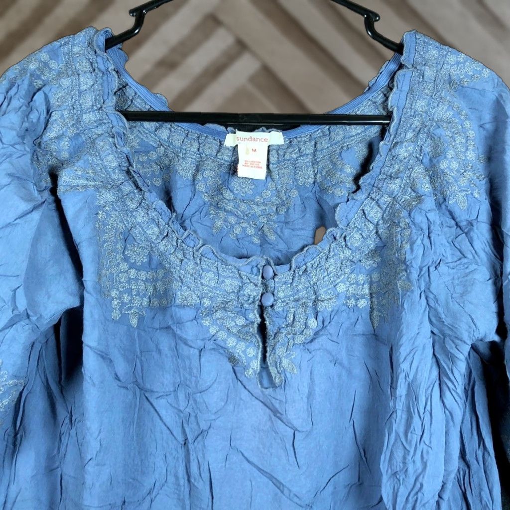 Vintage Sundance Blouse Blue Short Sleeve 100% Rayon Tunic M Womens Front Scoop Neck Casual Workwear Boho Size M / US 6-8 / IT 42-44 - 1 Thumbnail