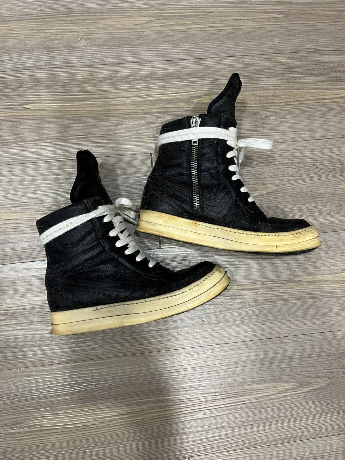 Rick Owens Rick Owens 2008 “Creatch” Blistered Leather Dunks Size US 6 / EU 39 - 1 Thumbnail