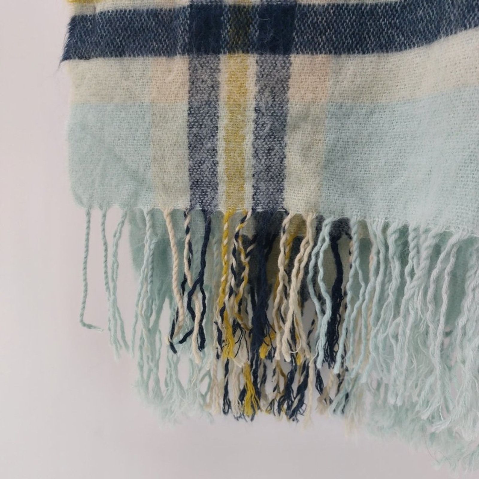 Steve Madden Steve Madden Fuzzy Scarf with Tassels Blue Navy Blue Size ONE SIZE - 6 Thumbnail