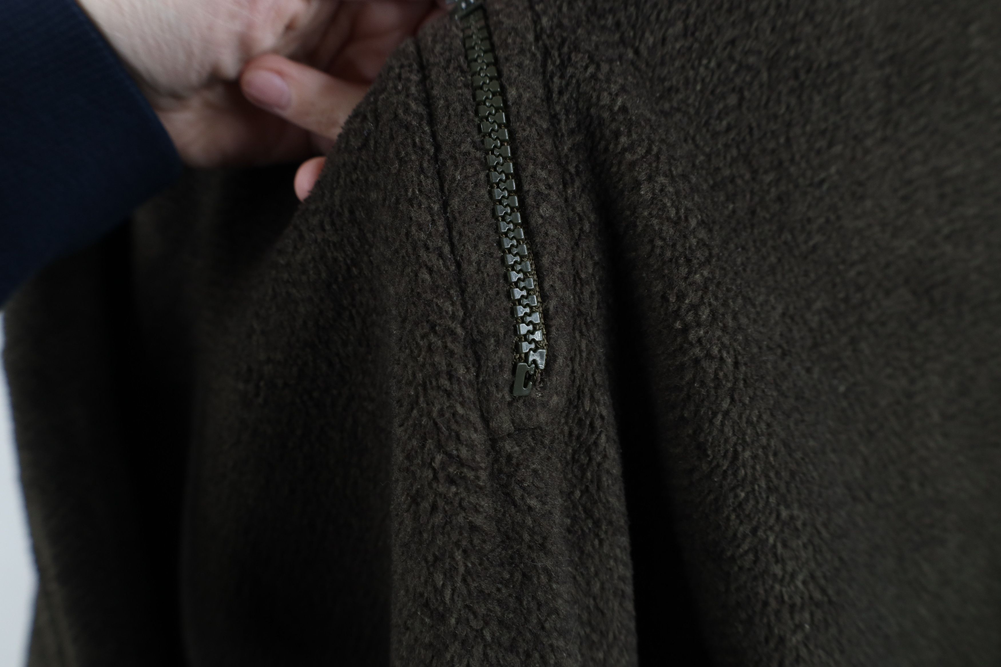 Vintage Vintage 90s Streetwear Herringbone Half Zip Fleece Sweater Size US L / EU 52-54 / 3 - 4 Thumbnail