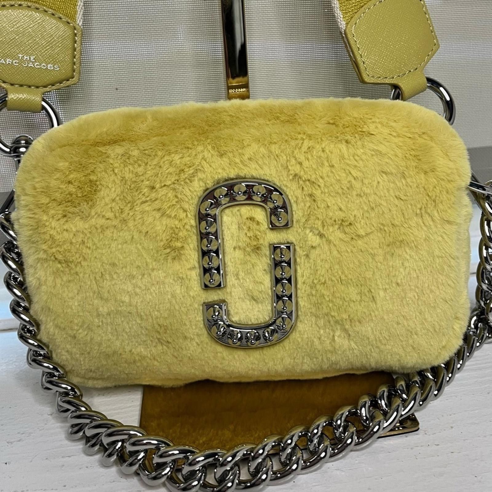 Marc Jacobs Marc Jacobs Stylish Yellow Faux Fur Bag with Chain Strap NWT Size ONE SIZE - 6 Thumbnail
