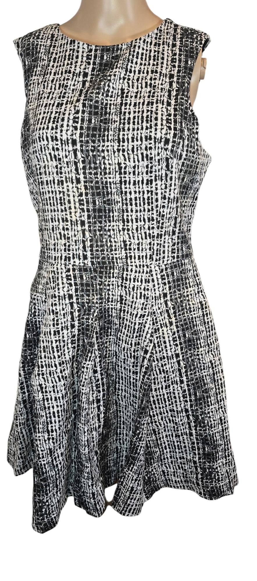Designer Eva Longoria Dress - Size 8 - Chic Black and White Pattern Size M / US 6-8 / IT 42-44 - 1 Thumbnail