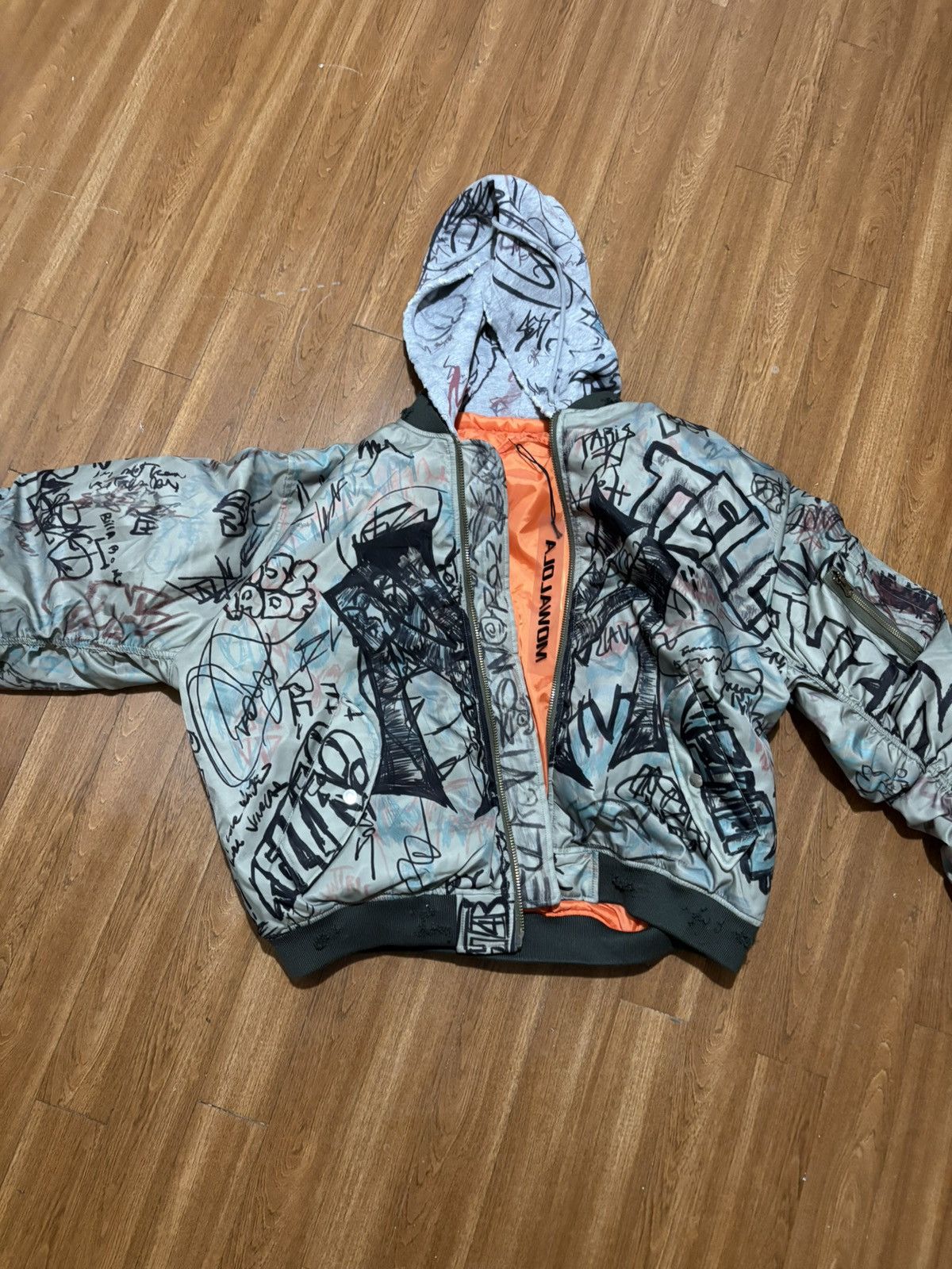 Mowalola Mowalola Graffiti Bomber with hood Size US L / EU 52-54 / 3 - 4 Thumbnail