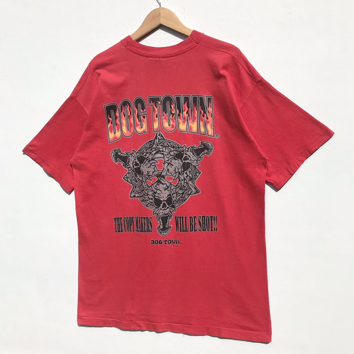 Vintage Vintage 90s Dog Town Flame Shirt Dog Town Skatebording Size US L / EU 52-54 / 3 - 3 Thumbnail