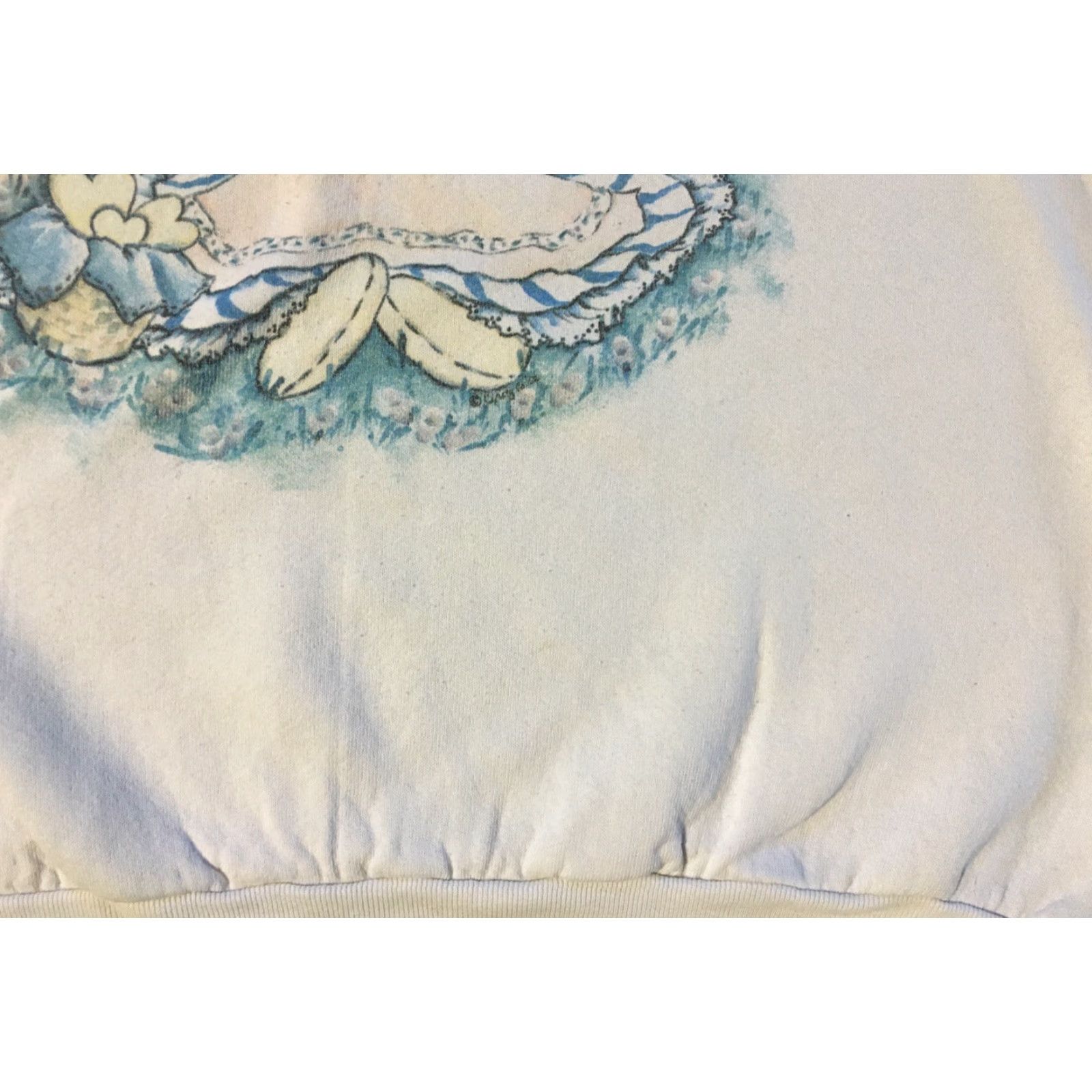 Fruit Of The Loom VINTAGE Grandmas Sweethearts Doll Faded Sweatshirt M USA Art Grunge Bunny 80s 90s Christmas Holiday USA Mens White Pullover Sweater Size US M / EU 48-50 / 2 - 3 Thumbnail