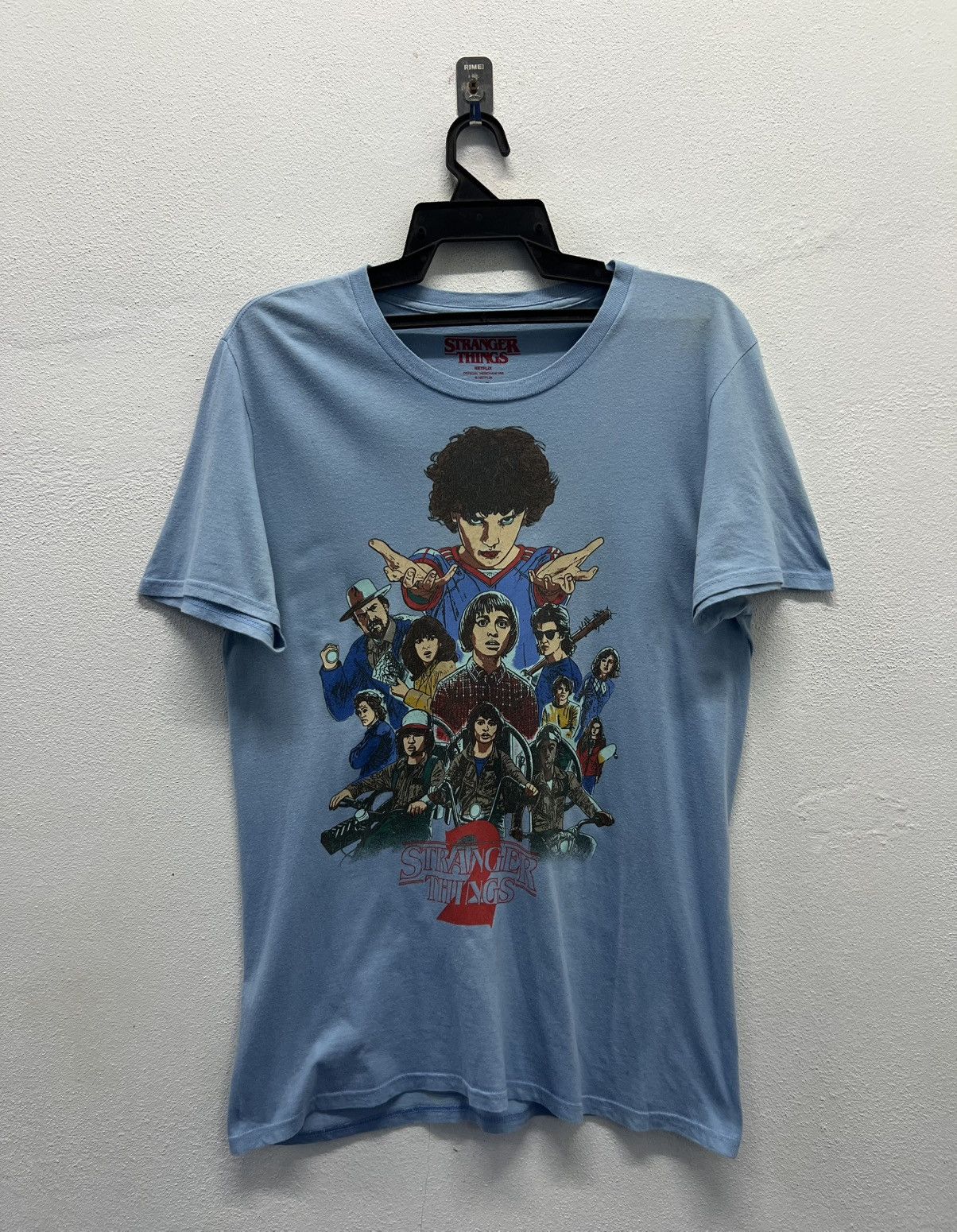 Vintage VINTAGE STRANGER THINGS 2 NETFLIX SHIRT Size US M / EU 48-50 / 2 - 1 Thumbnail