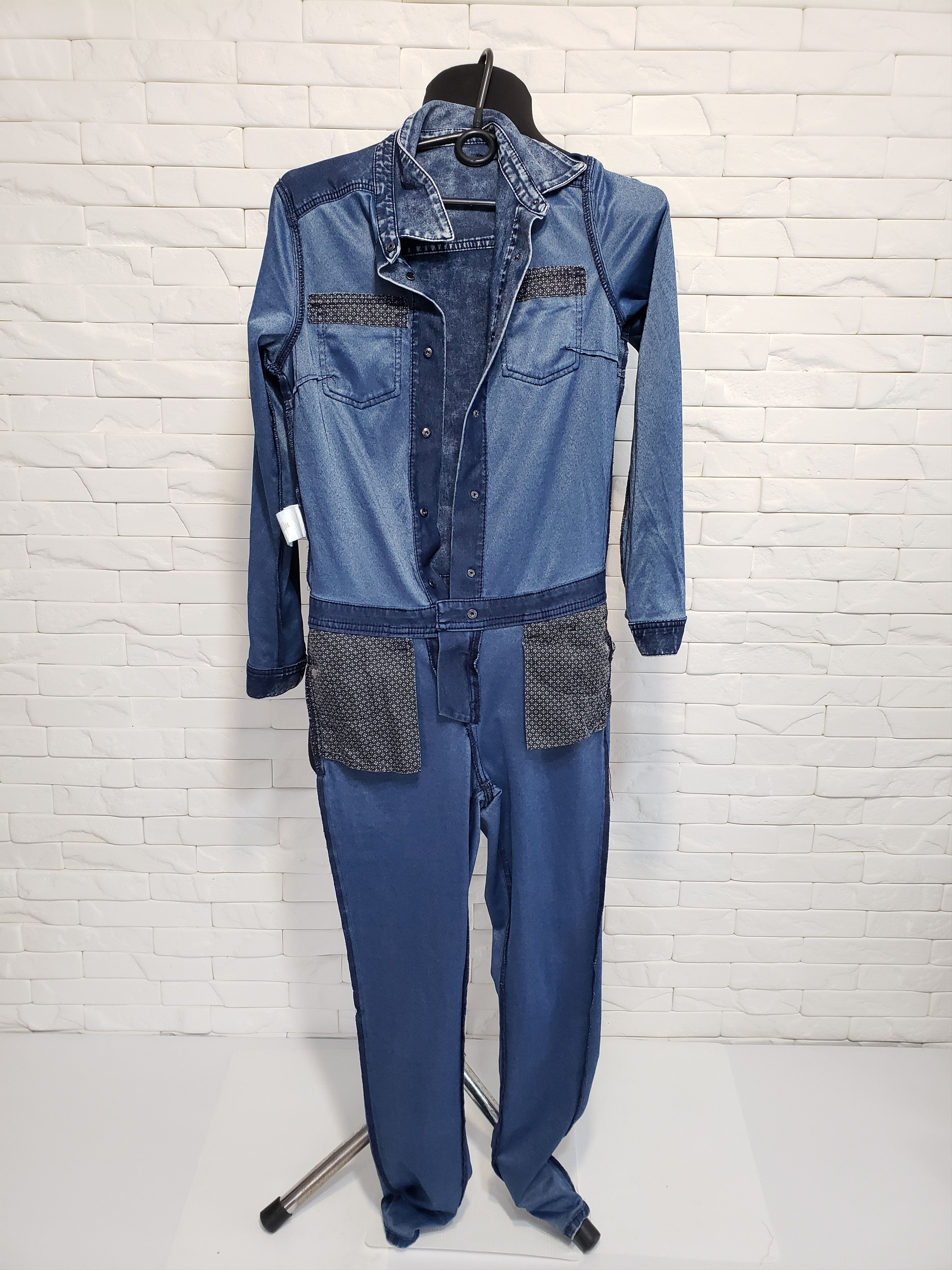 Denim & Co. Women's blue jumpsuit made of wonderful denim. Size 33" - 8 Thumbnail