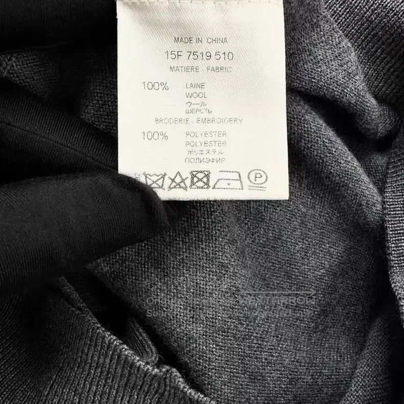 Givenchy Givenchy Gray embroidered love letter logo wool knit cardi Size US S / EU 44-46 / 1 - 5 Thumbnail