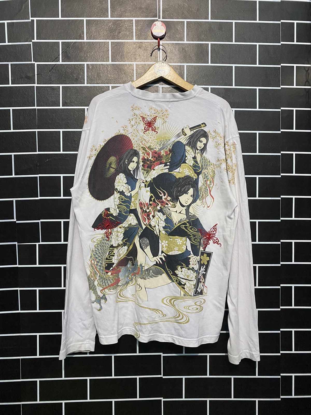 Vintage Sukajan divine retribution samurai girl longsleeve tshirt Size US XL / EU 56 / 4 - 1 Thumbnail
