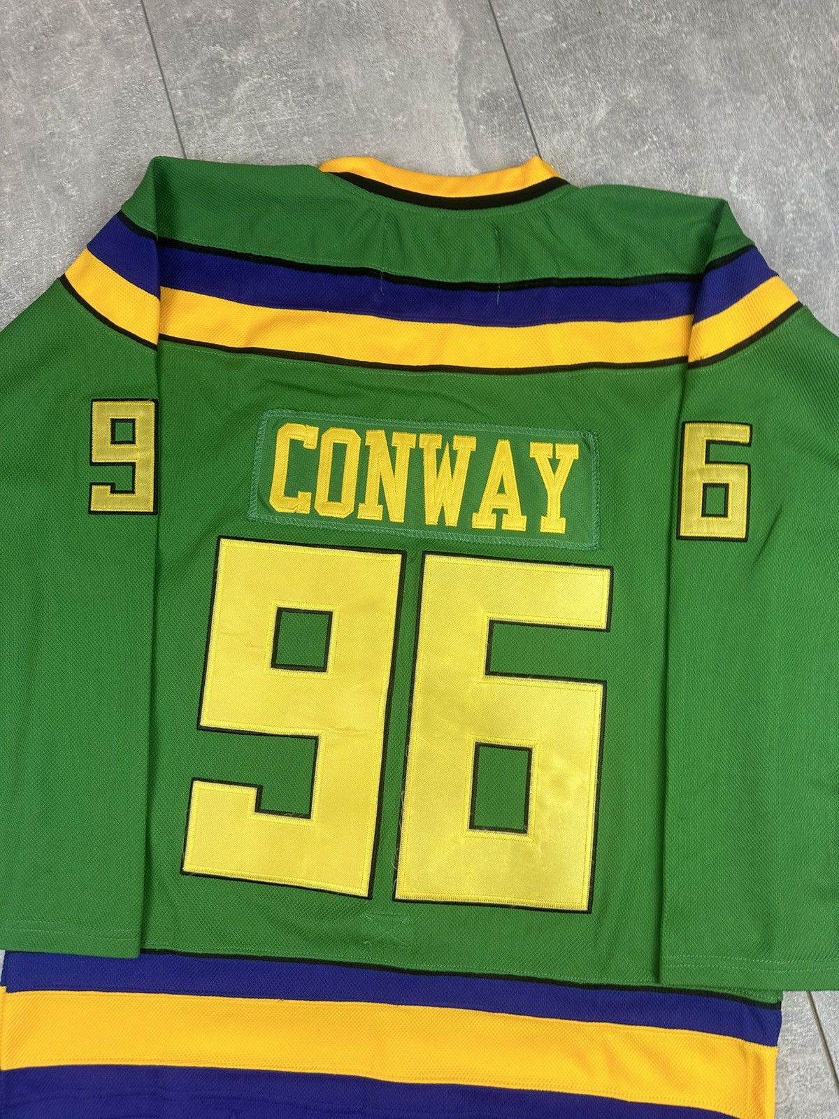 Ccm The Might Ducks Movie Conway 96 NFL Jersey Hockey 90s Size US M / EU 48-50 / 2 - 4 Thumbnail