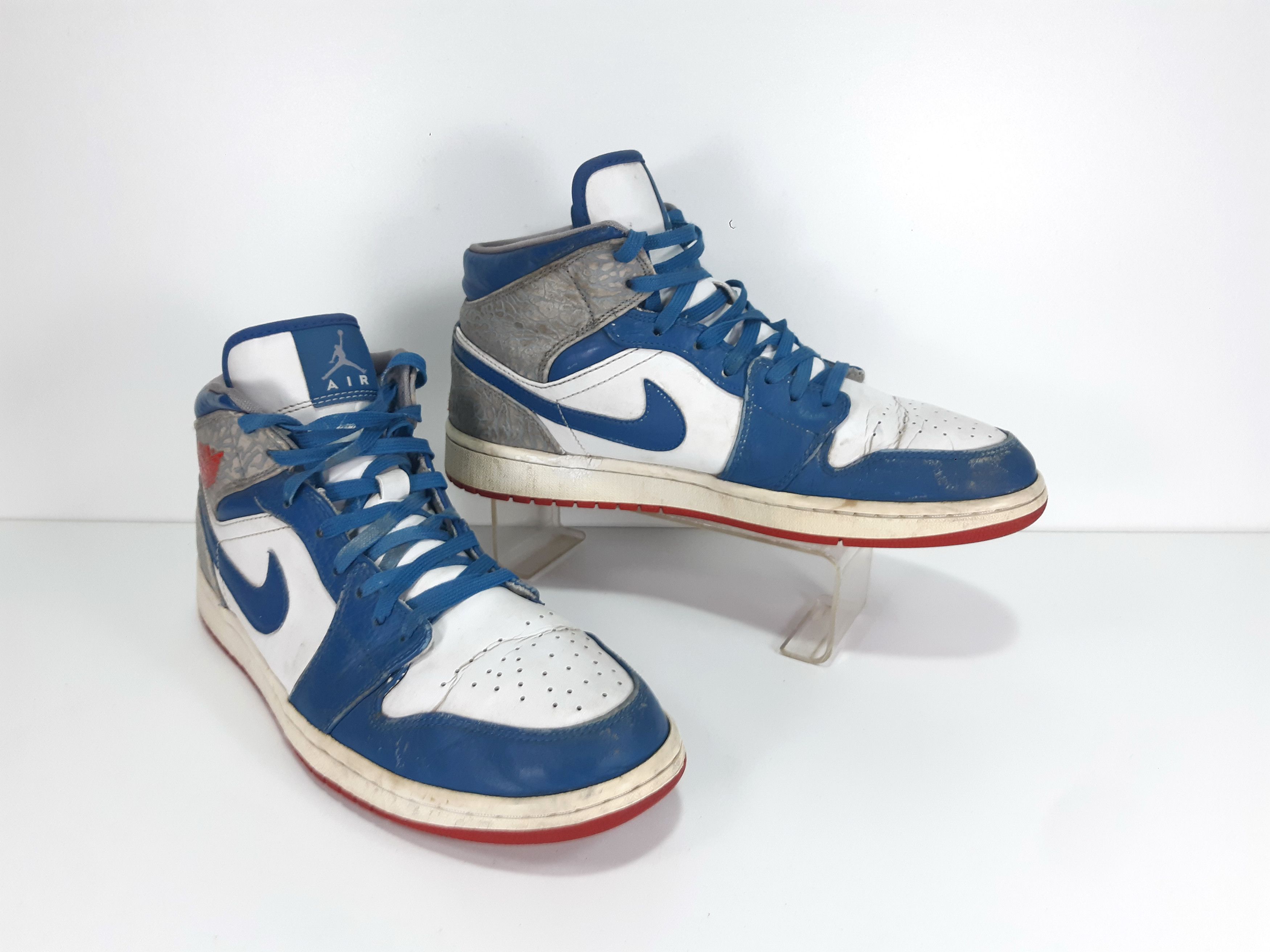 Nike NIKE Air Jordan 1 Mid True Blue 554724-107 size us10/eu44 Size US 10 / EU 43 - 4 Thumbnail
