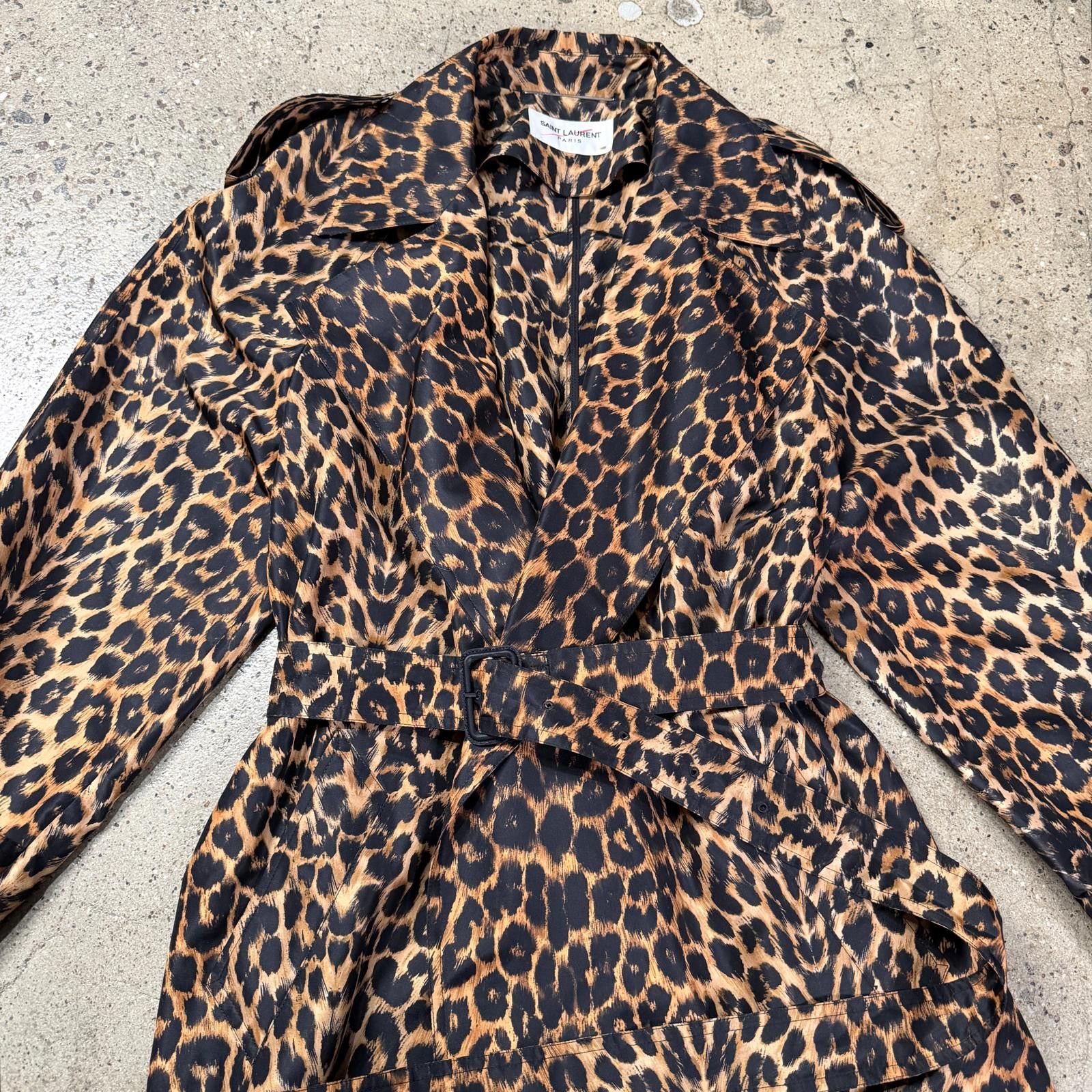 Saint Laurent Paris Saint Laurent Lightweight Cheetah Print Trench Coat Size US L / EU 52-54 / 3 - 3 Thumbnail