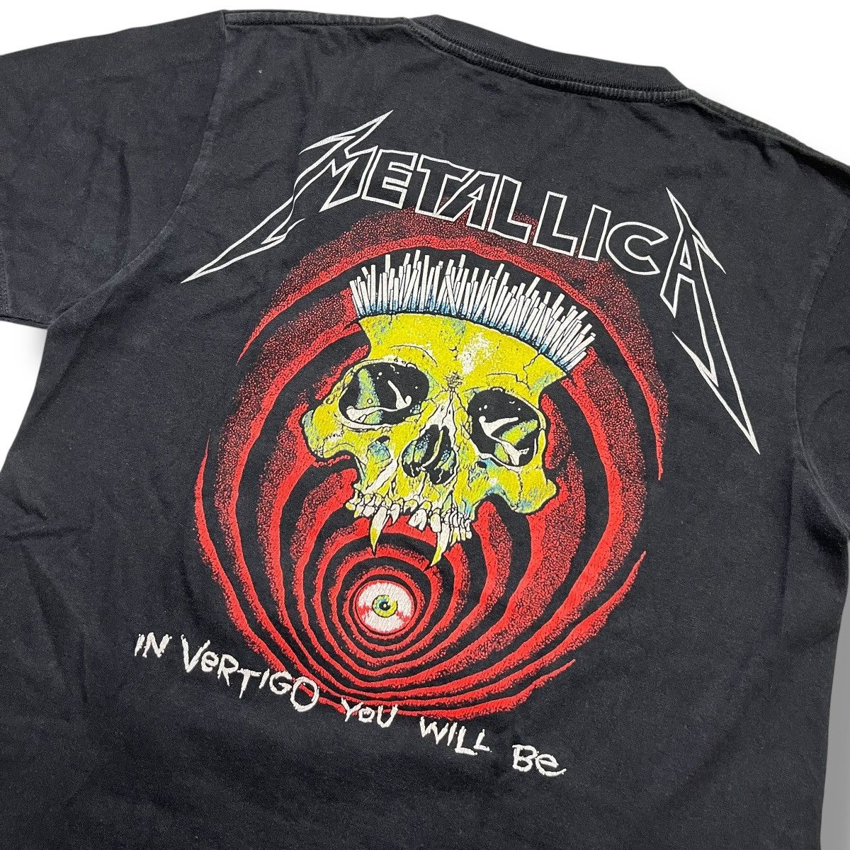 Band Tees Vintage Metallica band tee Size US M / EU 48-50 / 2 - 7 Thumbnail