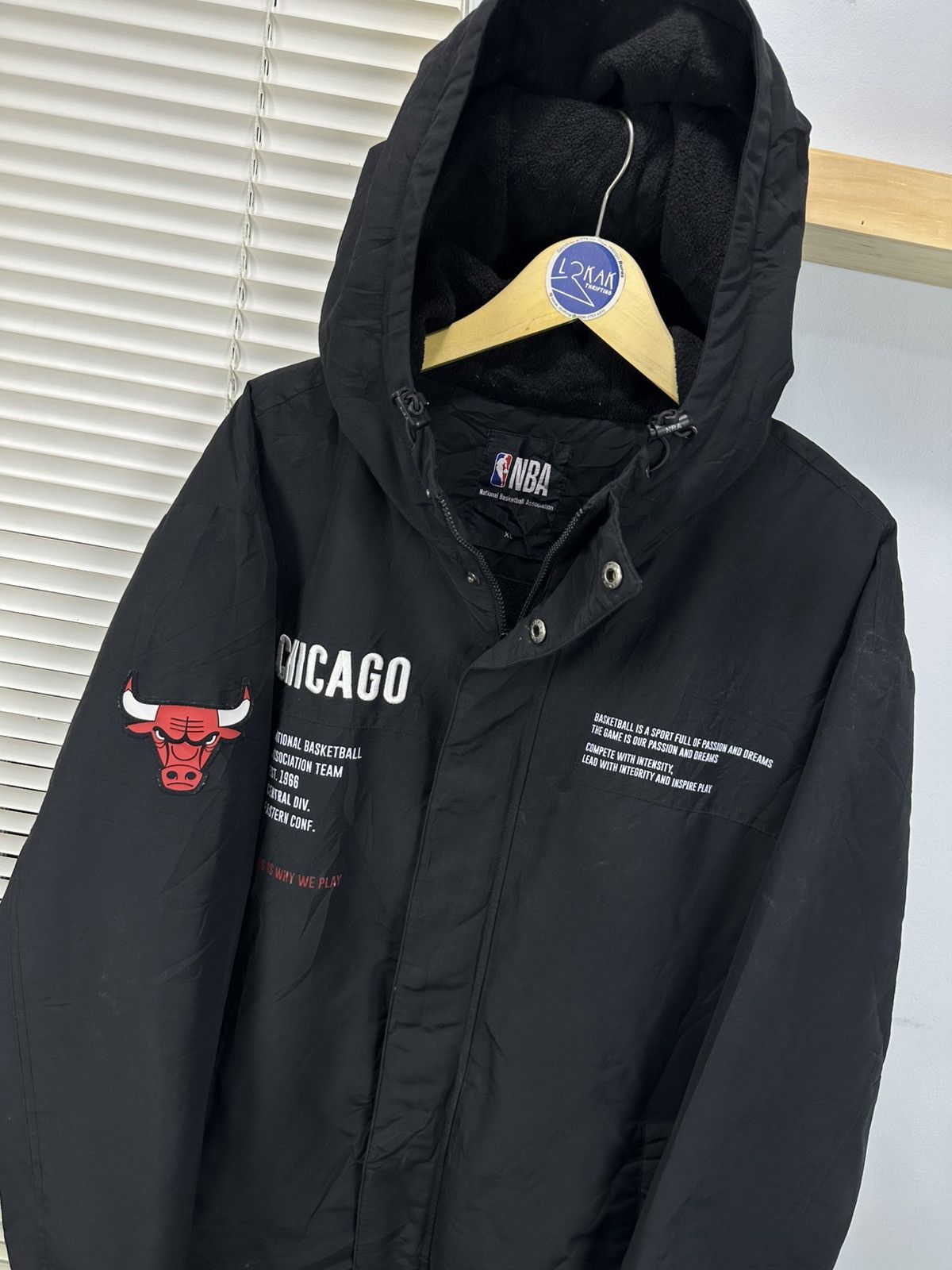 NBA NBA CHICAGO BULLS JACKET Size US XL / EU 56 / 4 - 2 Thumbnail