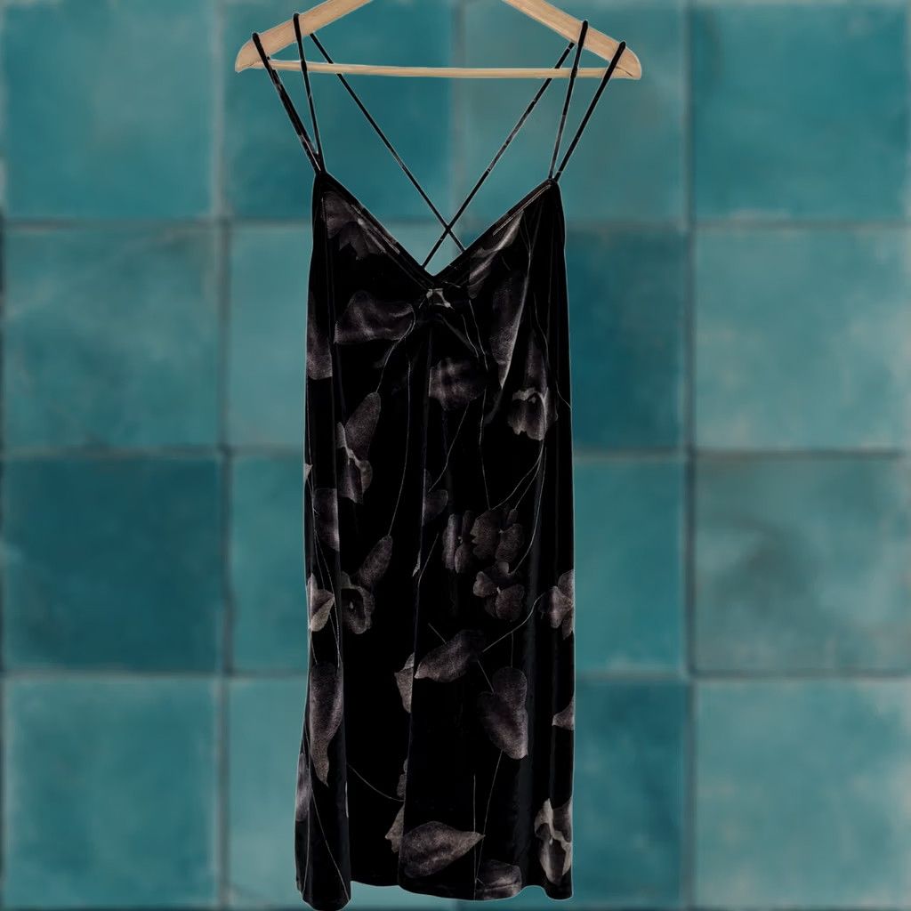 Avenue Avenue Dress Womens 14/16 Black Women Plus Size Velvet Floral Print Cami Slip Goth Size XL / US 12-14 / IT 48-50 - 1 Thumbnail
