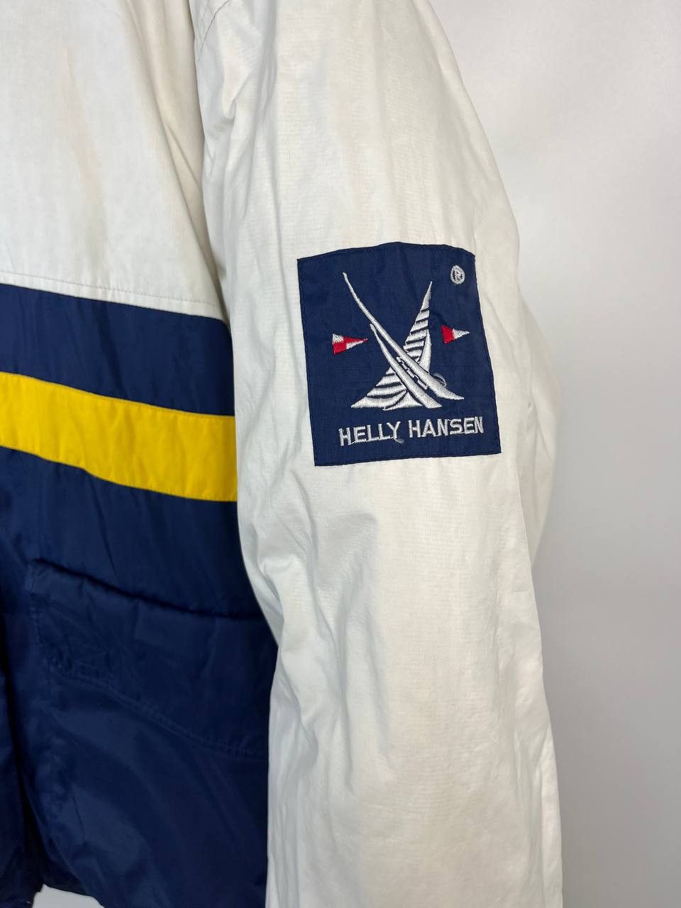Helly Hansen HELLY HANSEN ZN19821T REVERSIBLE PUFFER JACKET Sz L Size US S / EU 44-46 / 1 - 2 Thumbnail