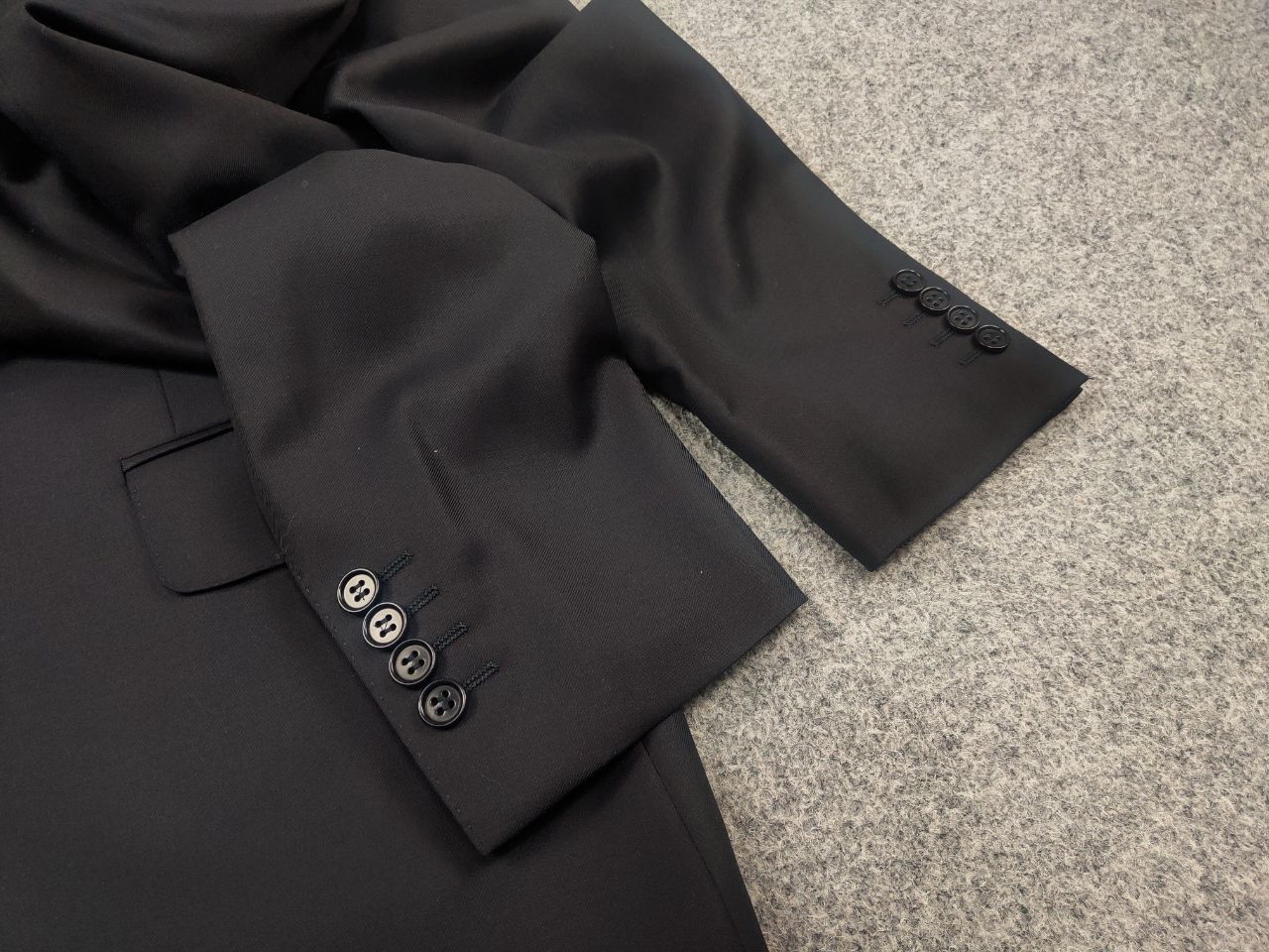 Canali Canali Italy Design 2 buton Business Classic Suit Black wool Size 50R - 8 Thumbnail