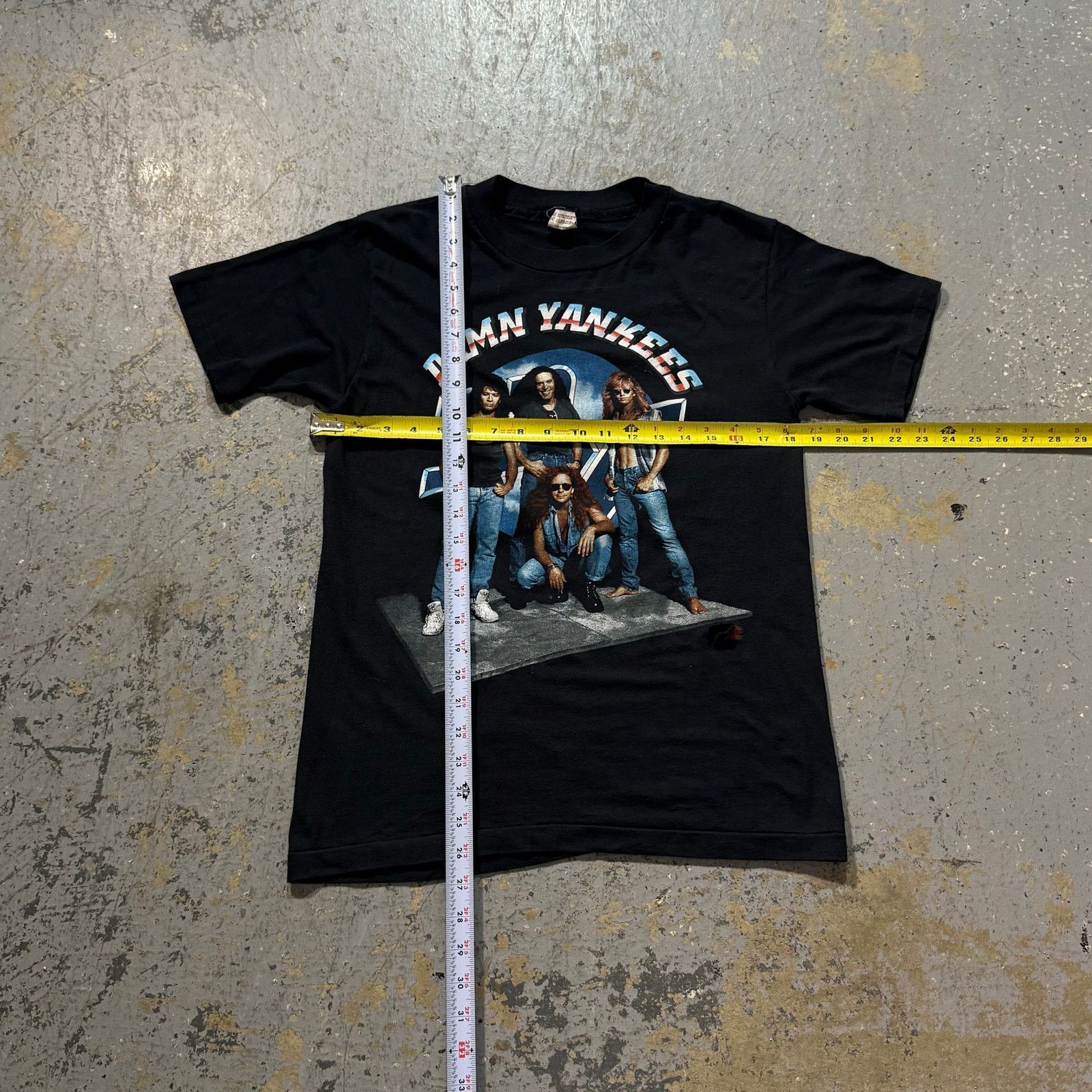 Vintage Vintage 90’s Damn Yankees World Tour Tee Size US M / EU 48-50 / 2 - 6 Thumbnail