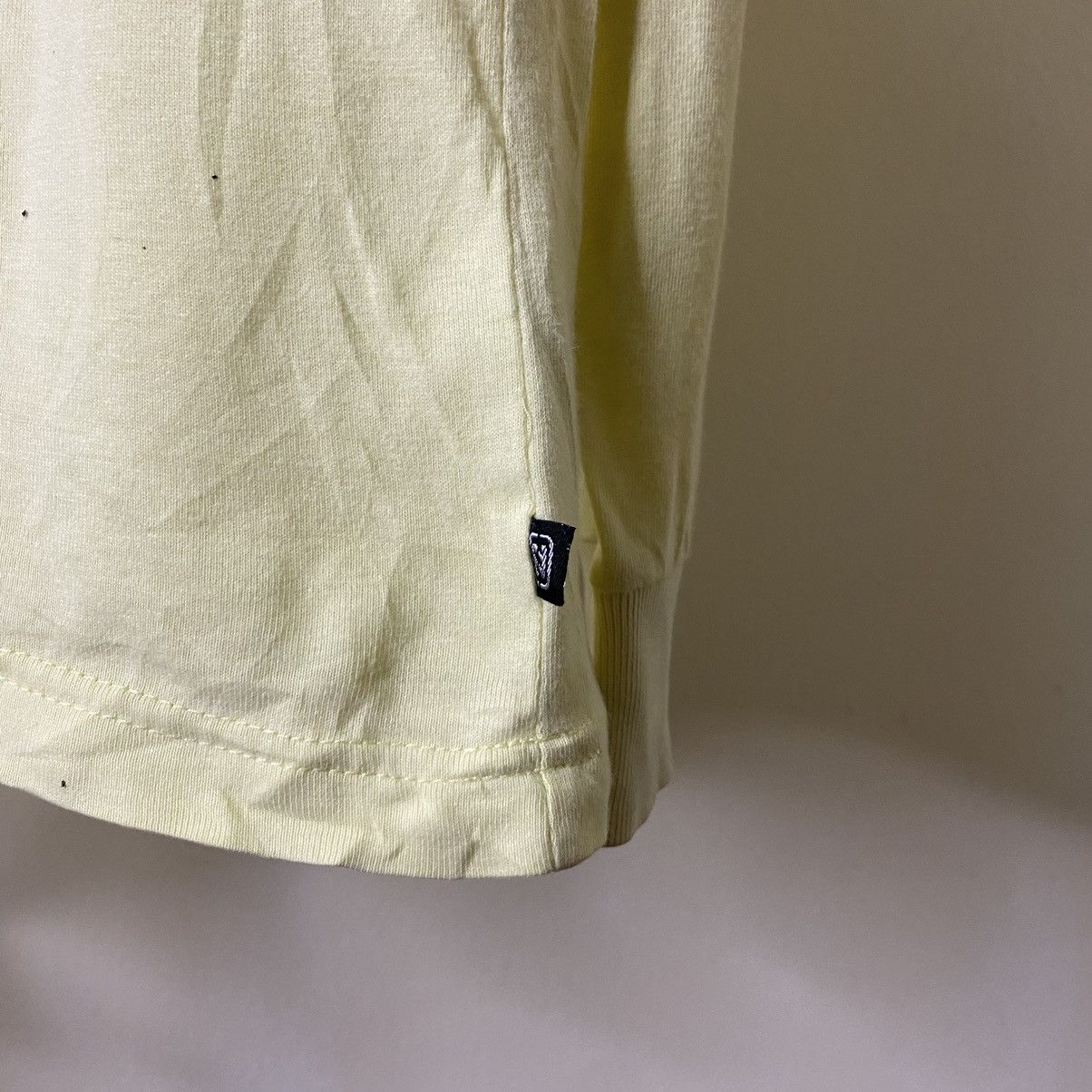 Billabong Vintage 2000s Billabong Surf Style LS Tee Size US L / EU 52-54 / 3 - 7 Thumbnail