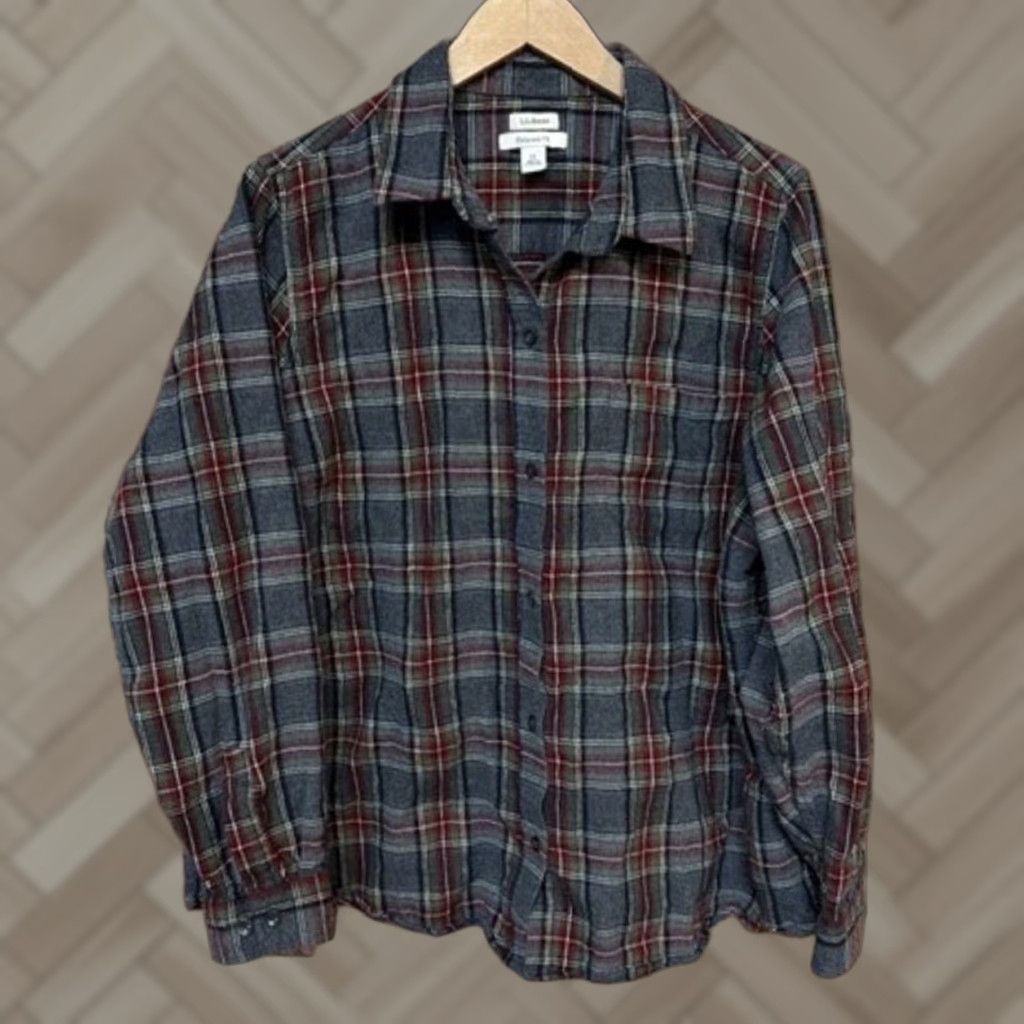 Vintage L.L. Bean Shirt Plaid Flannel Button-Down 1X Relaxed Fit Womens Red 100% Cotton Long Sleeve Button-Up Christmas Holiday Grunge Outdoors Size XL / US 12-14 / IT 48-50 - 1 Thumbnail