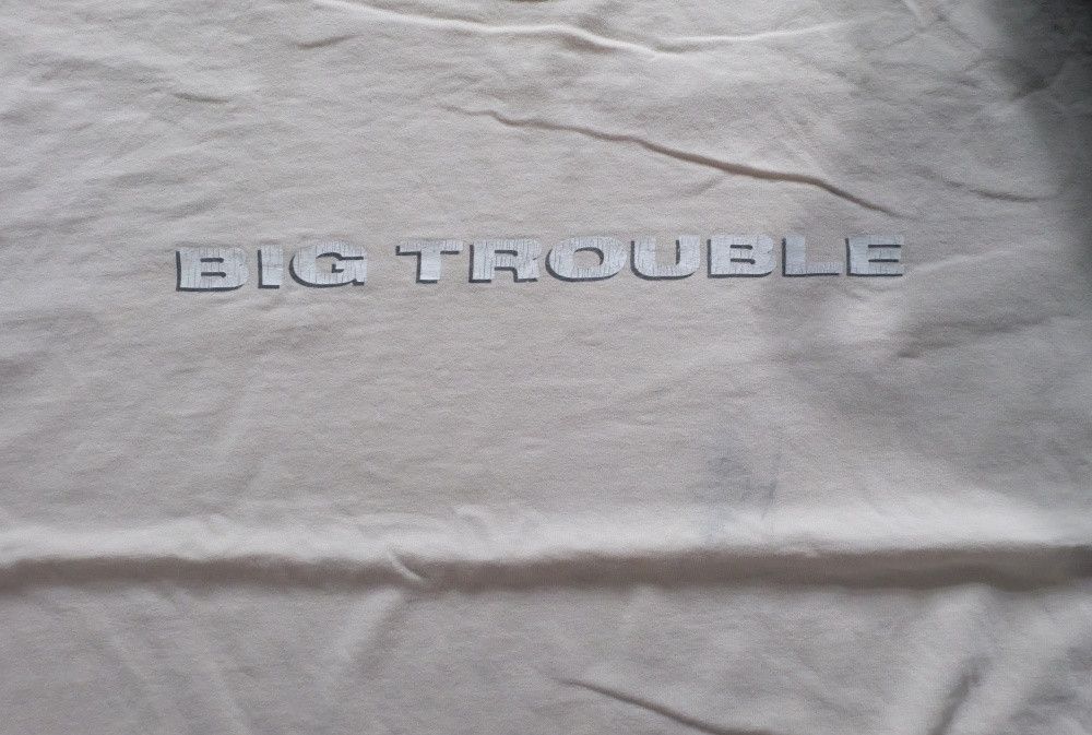 Vintage Vintage Big Trouble 2002 Movie T-Shirt Size US L / EU 52-54 / 3 - 3 Thumbnail