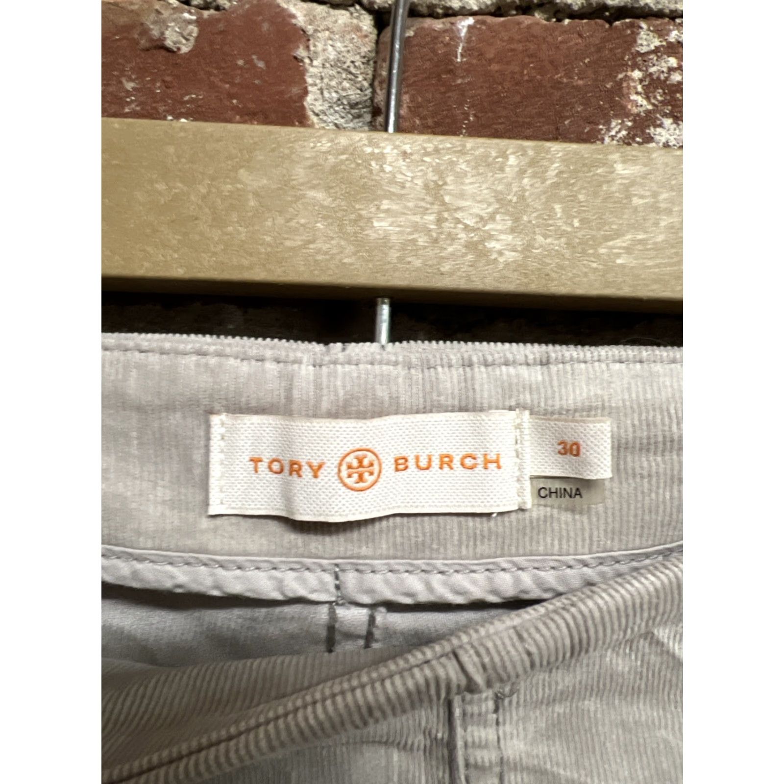 Tory Burch Tory Burch Womens Beige Corduroy Pants Size 30 Regular Pants 30 Beige Corduroy Women Ankle 28 Inseam Mens? No gender at end. Size 30" / US 8 / IT 44 - 3 Thumbnail